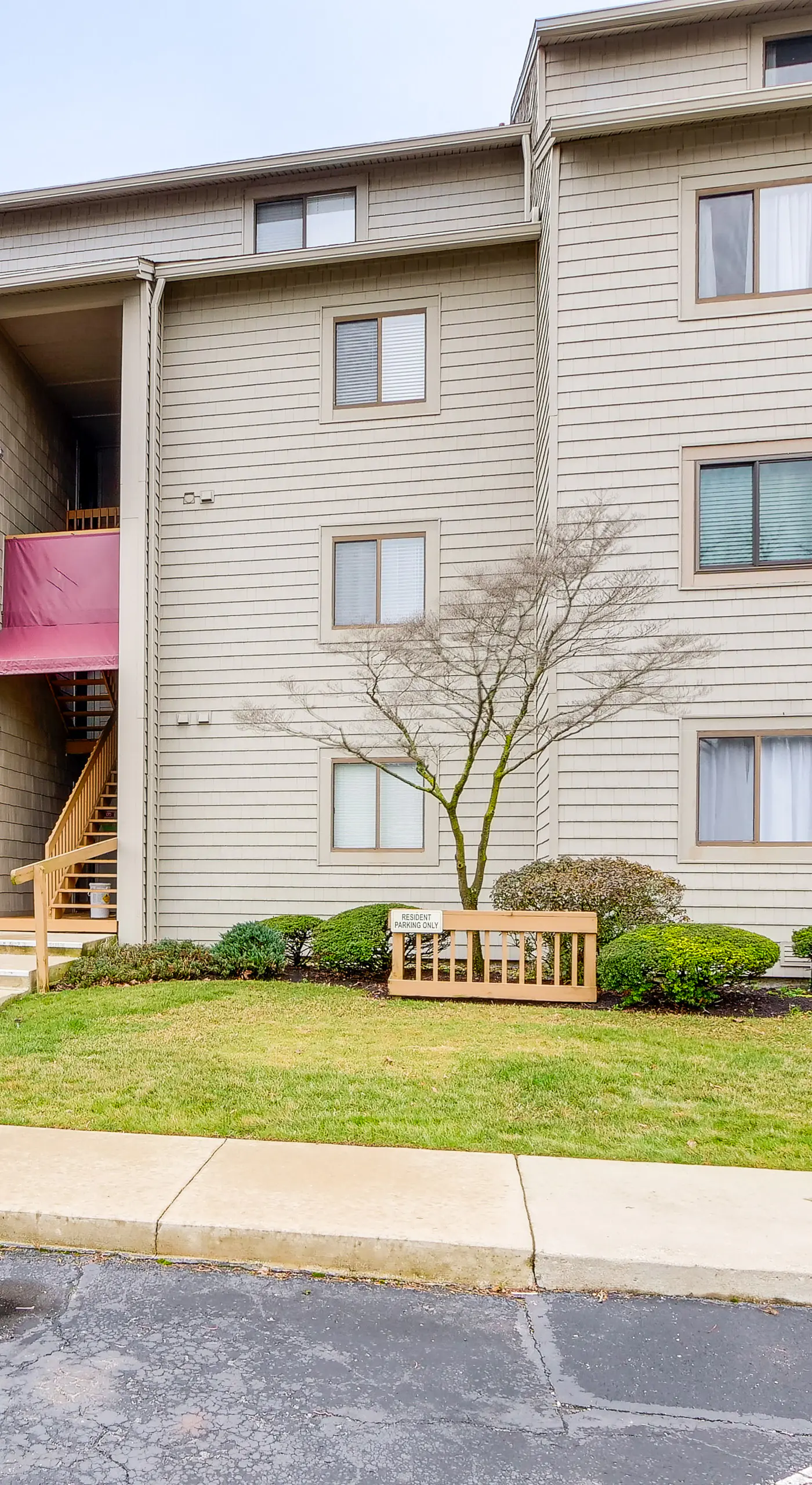 Lakefront Port Clinton Condo w/ Boat Dock & Slip!