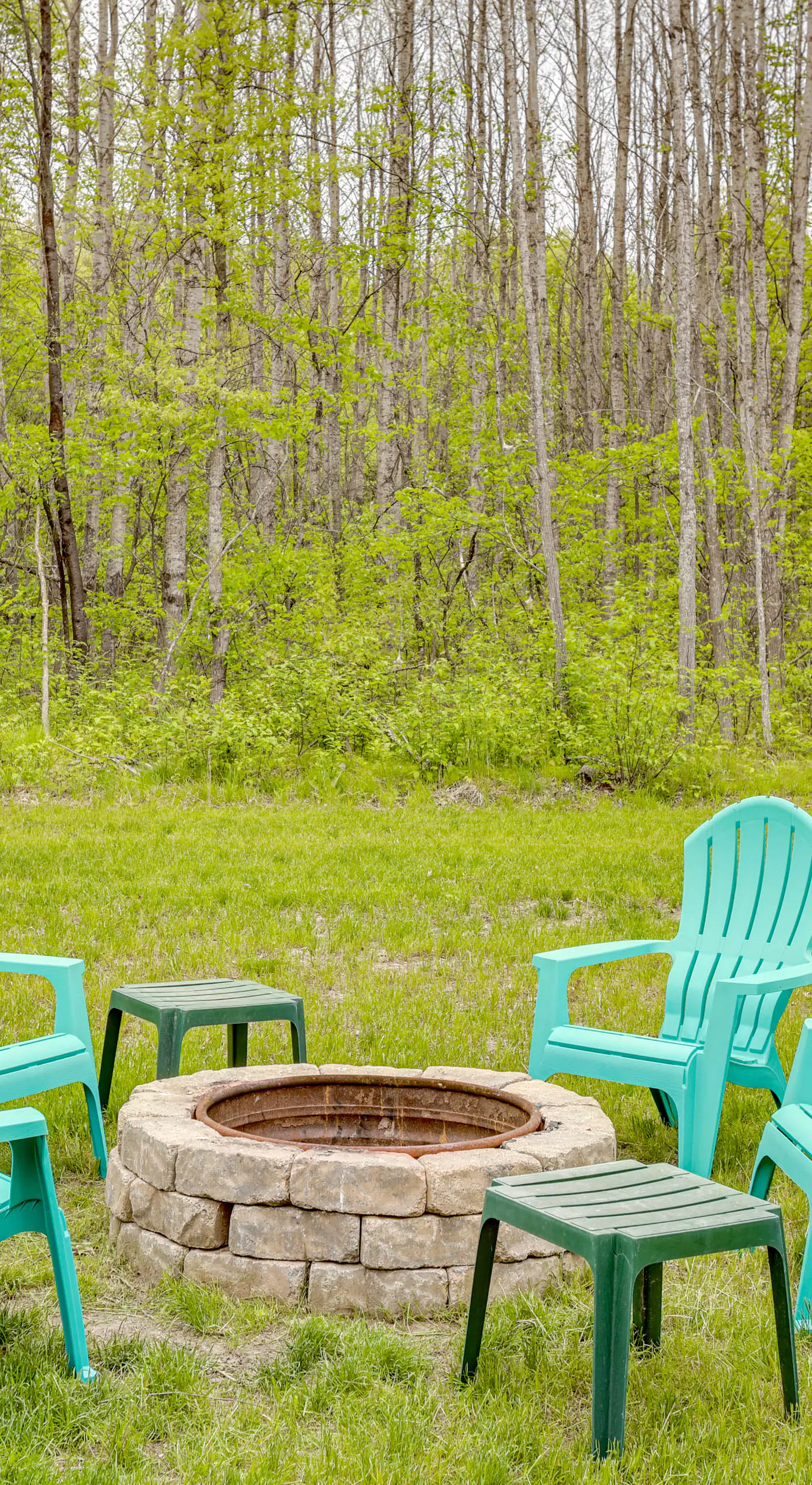 Home w/ Fire Pit & Yard: 0.5 MI to Higgins Lake