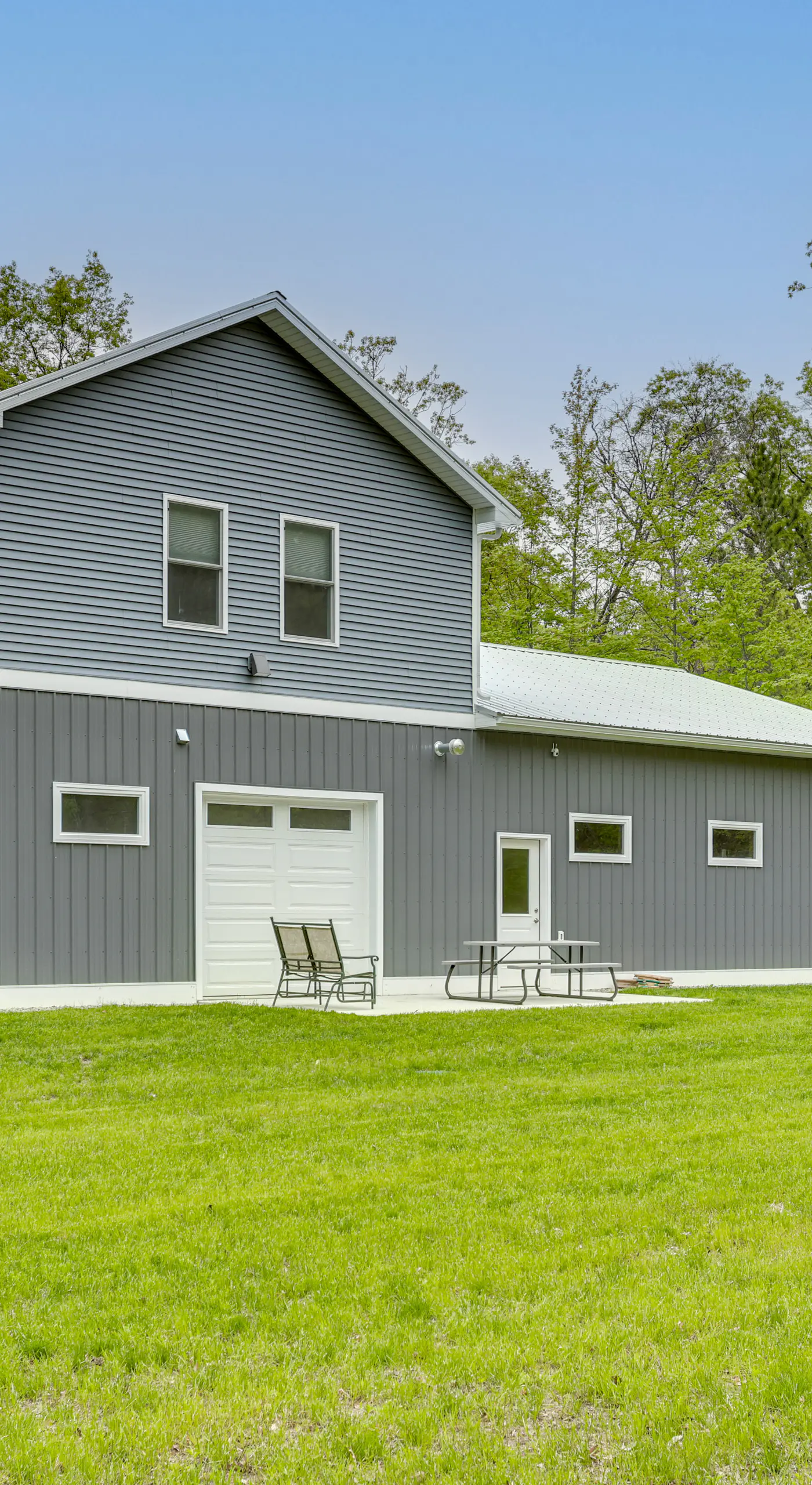 Home w/ Fire Pit & Yard: 0.5 MI to Higgins Lake