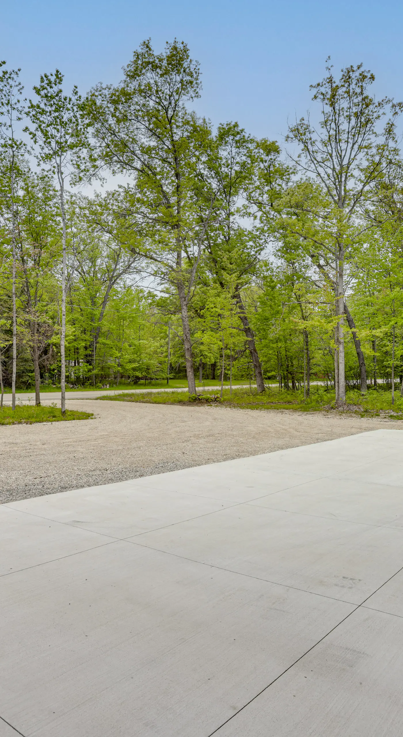 Home w/ Fire Pit & Yard: 0.5 MI to Higgins Lake