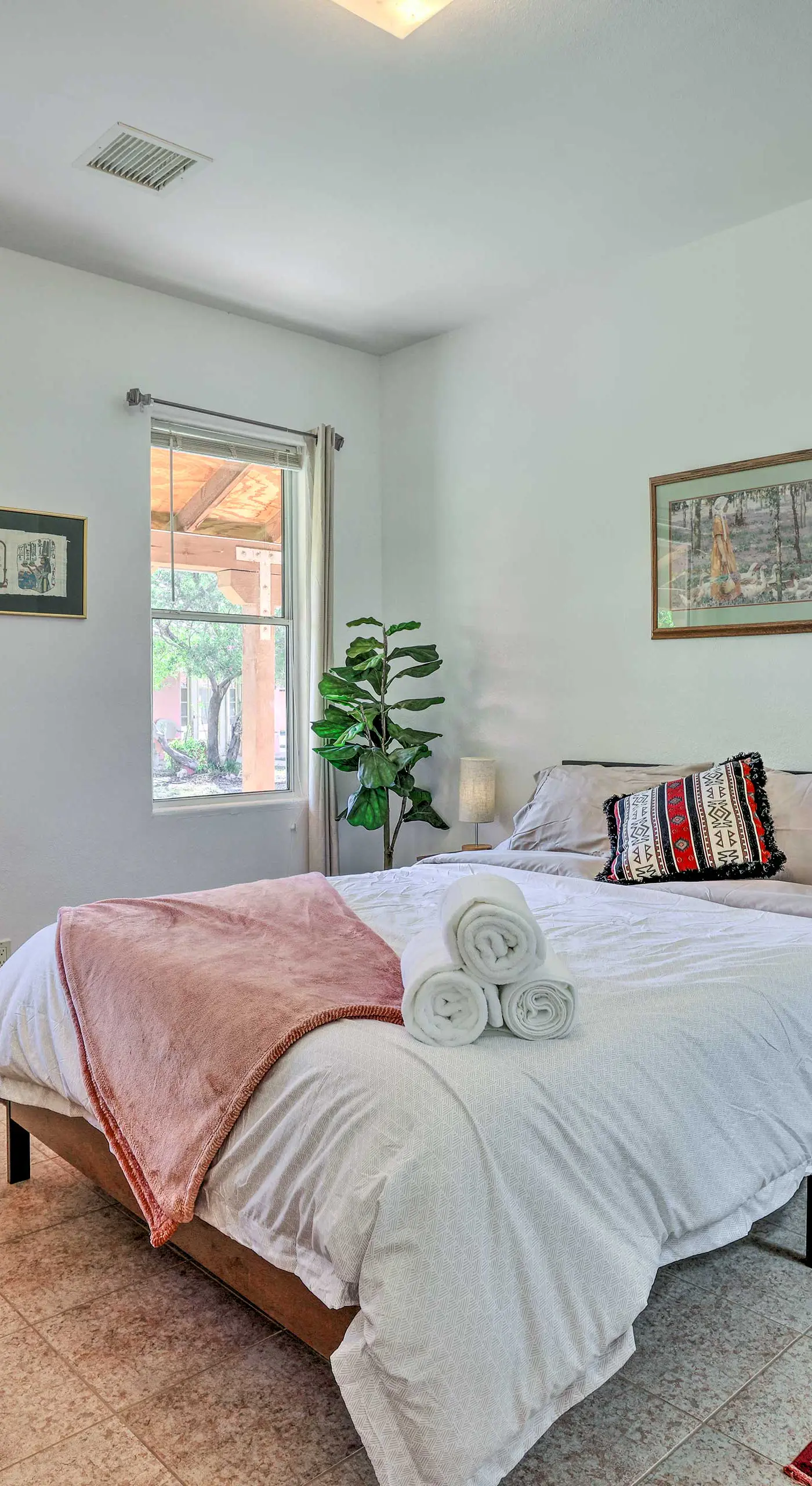 Cozy & Relaxing Eloy Apartment w/ Pool Access