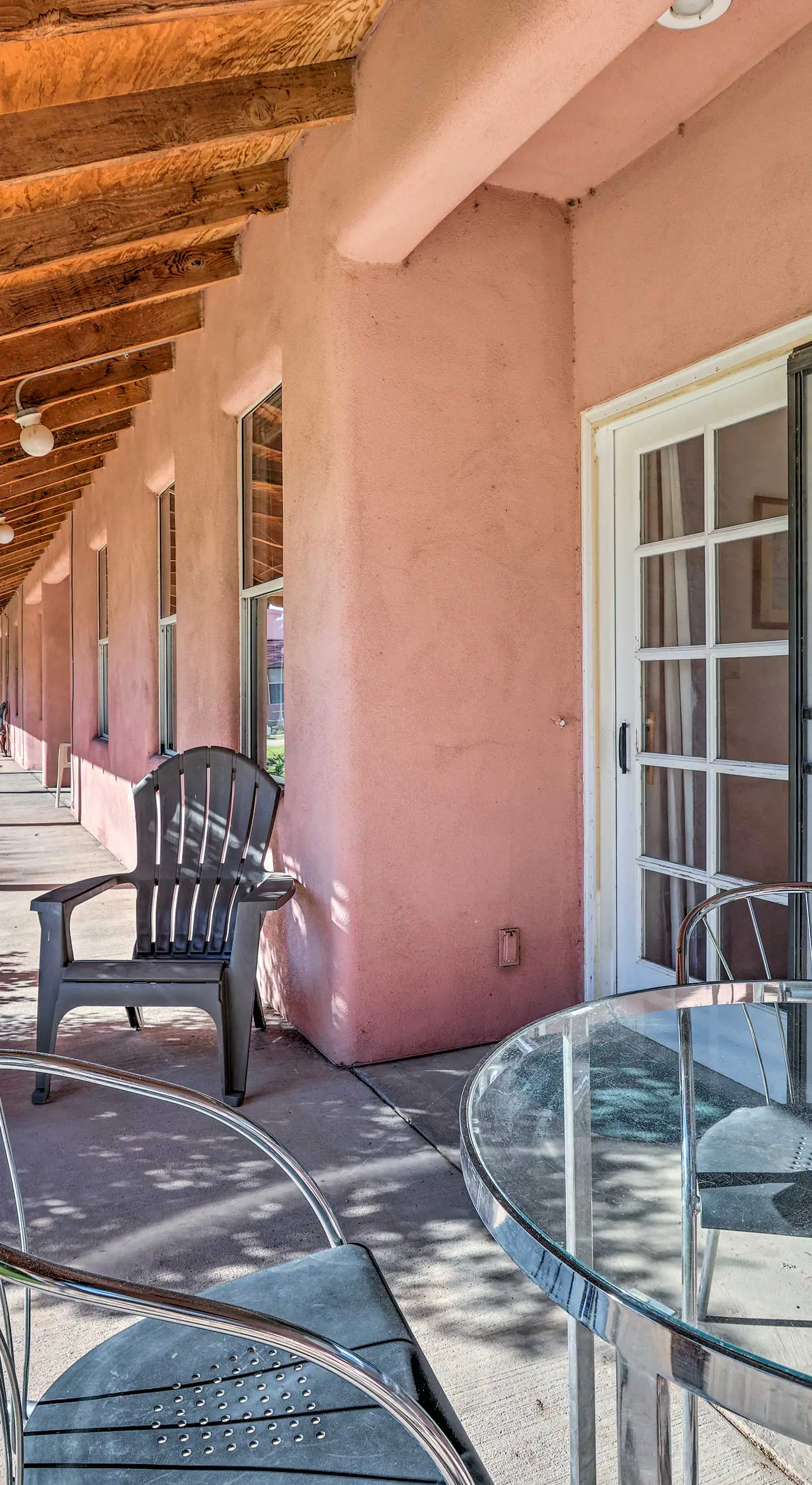Cozy & Relaxing Eloy Apartment w/ Pool Access