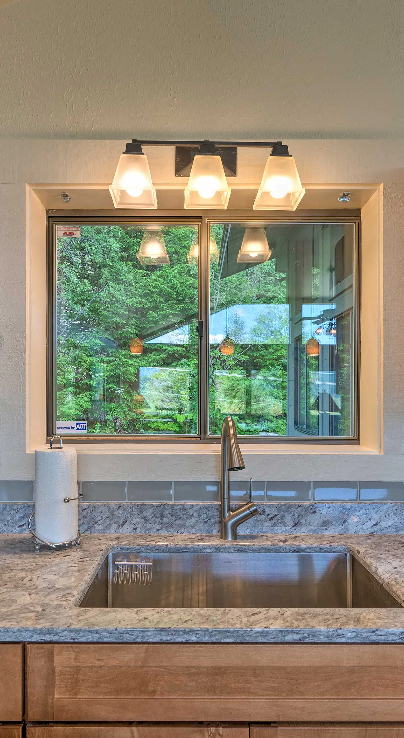 House w/ Balcony ~ 5 Mi to Cranmore Resort!