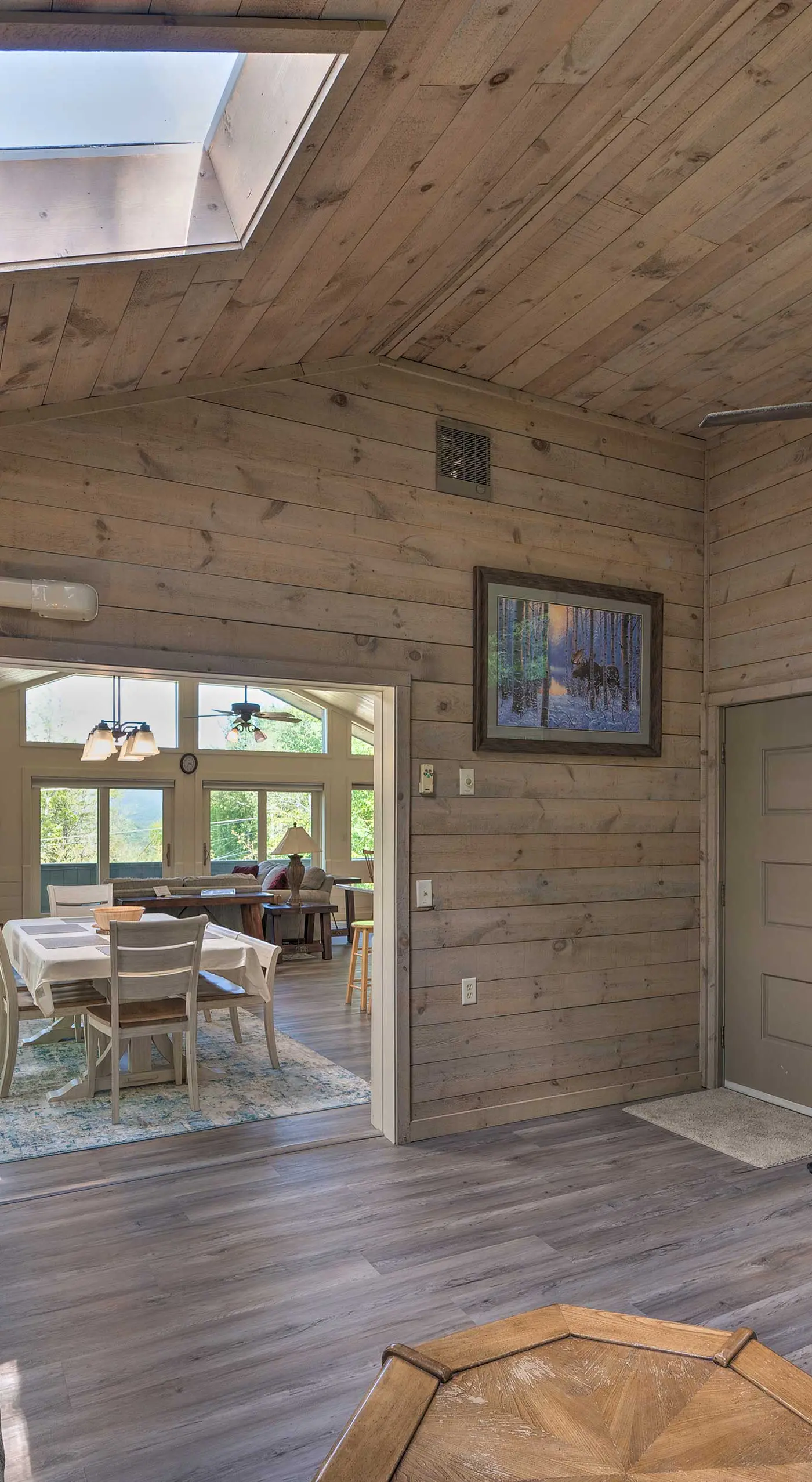 House w/ Balcony ~ 5 Mi to Cranmore Resort!