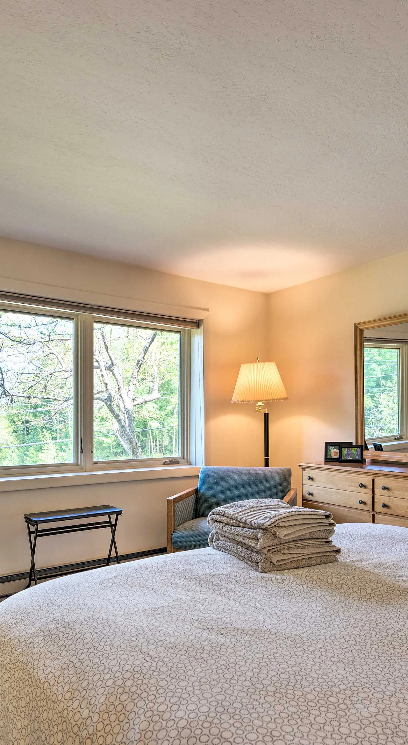 House w/ Balcony ~ 5 Mi to Cranmore Resort!