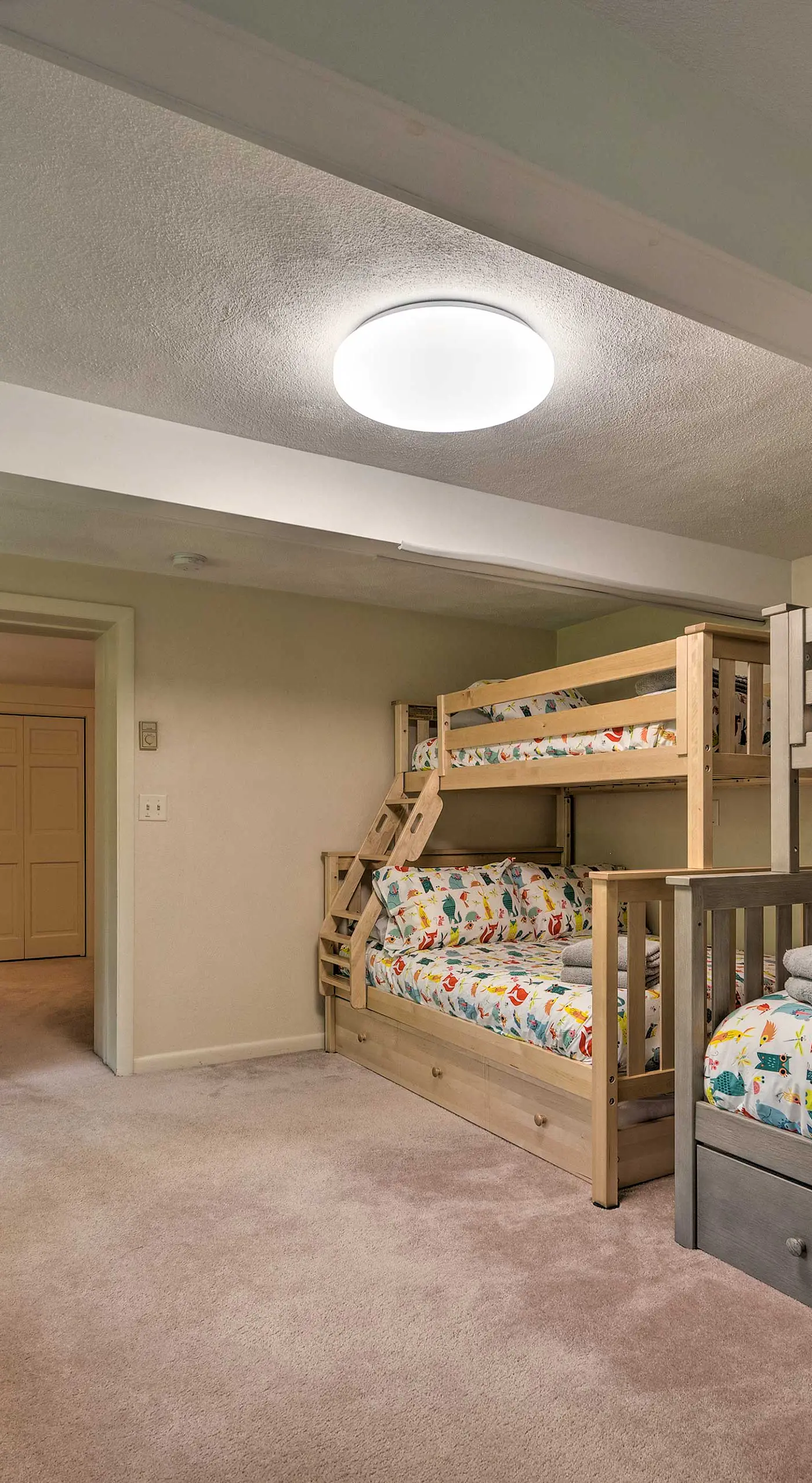 House w/ Balcony ~ 5 Mi to Cranmore Resort!
