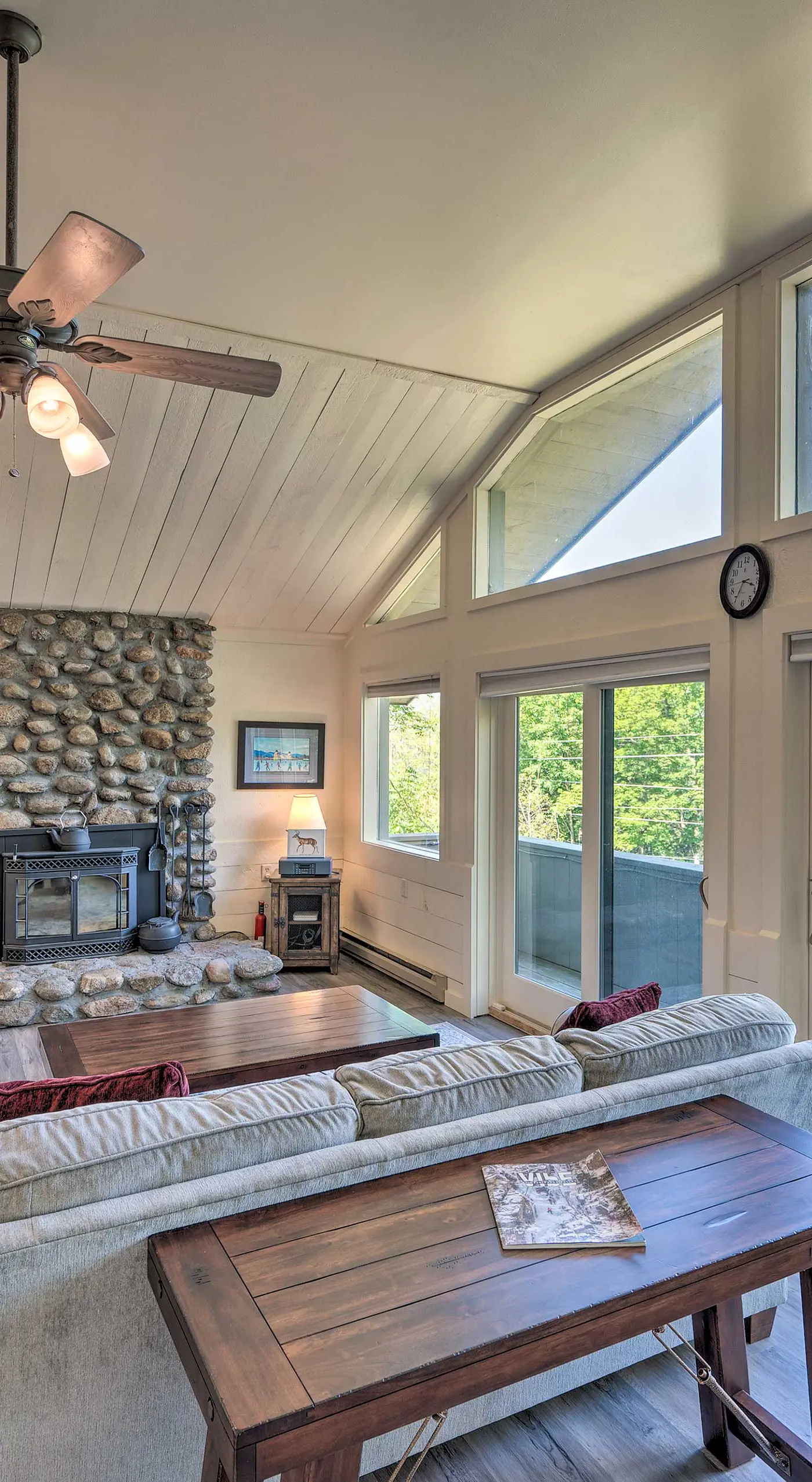 House w/ Balcony ~ 5 Mi to Cranmore Resort!