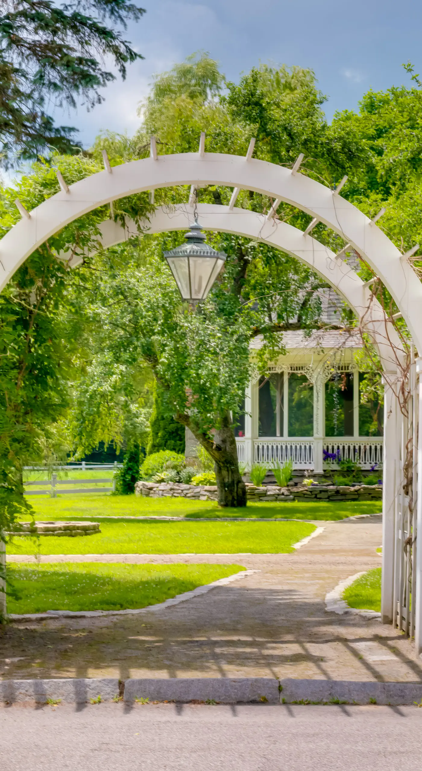 Mountain Views: Beautiful Nestlenook Farm Home!