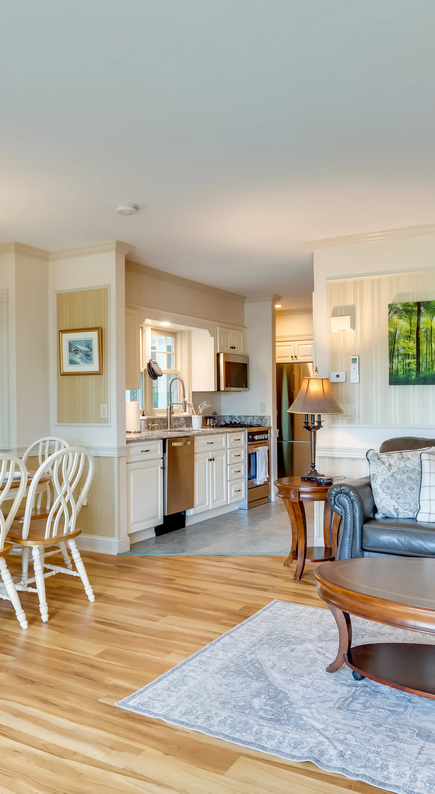 Mountain Views: Beautiful Nestlenook Farm Home!