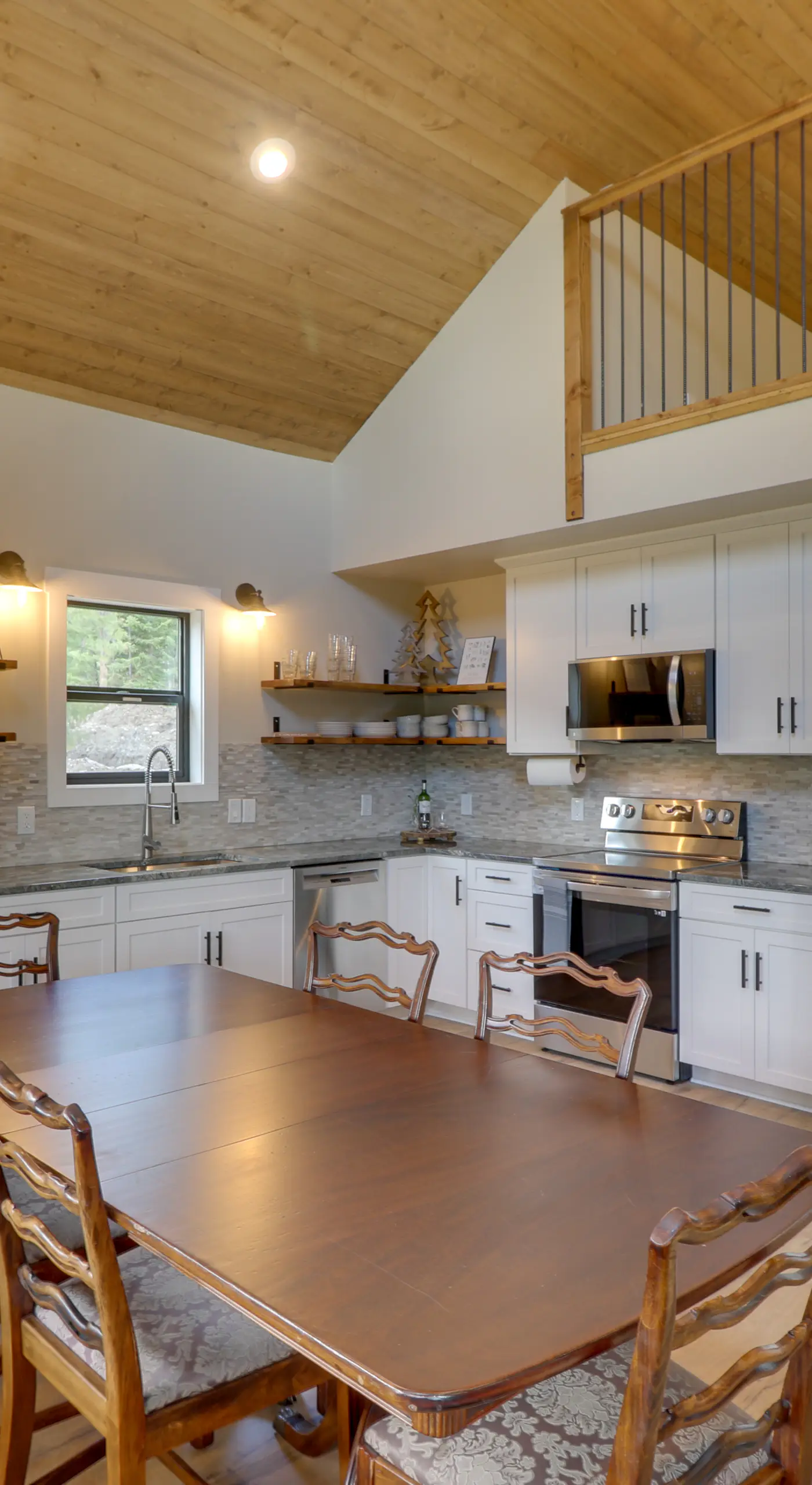 Lakeside Cabin Retreat w/ Private Hot Tub!