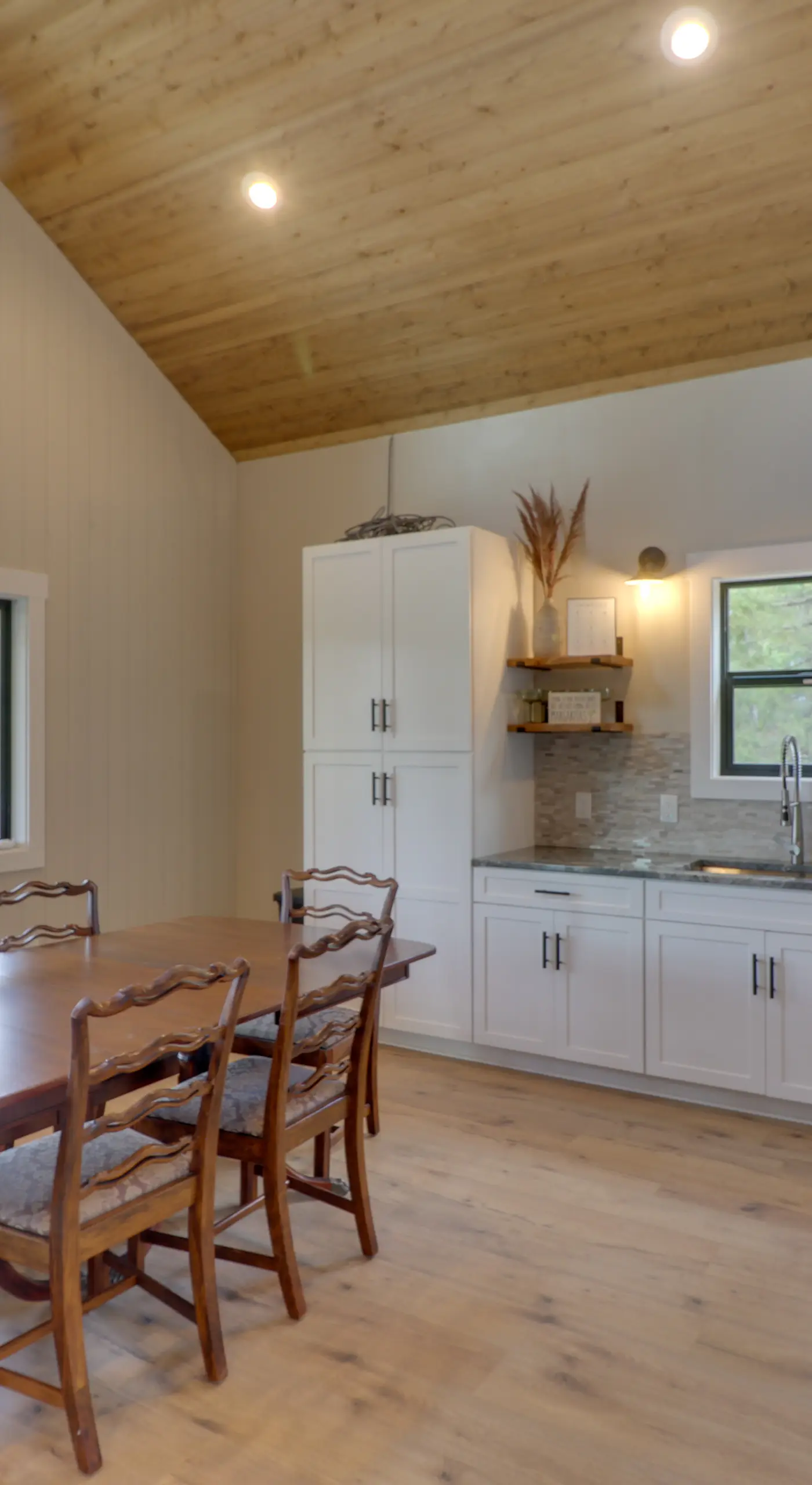 Lakeside Cabin Retreat w/ Private Hot Tub!