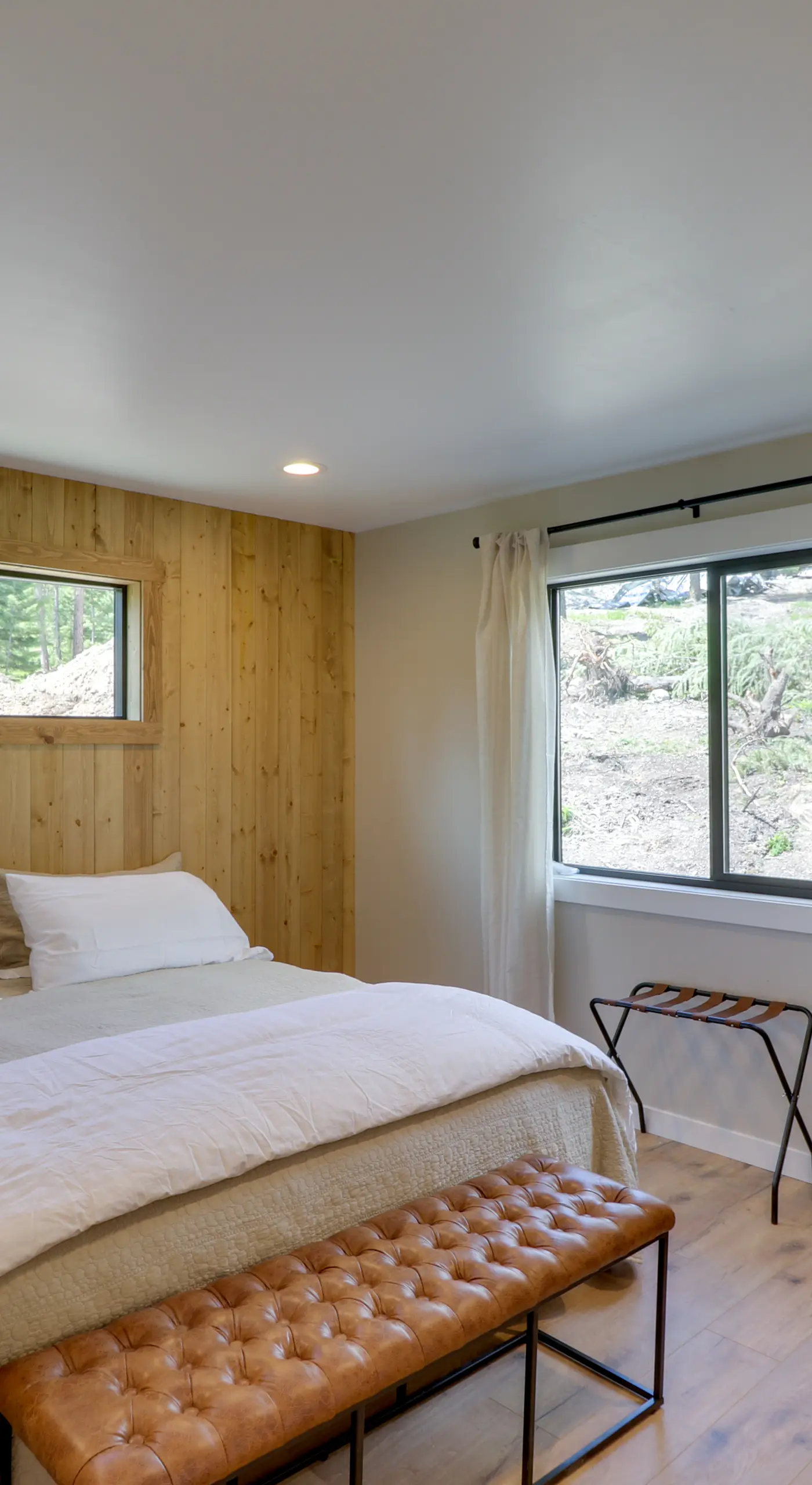Lakeside Cabin Retreat w/ Private Hot Tub!