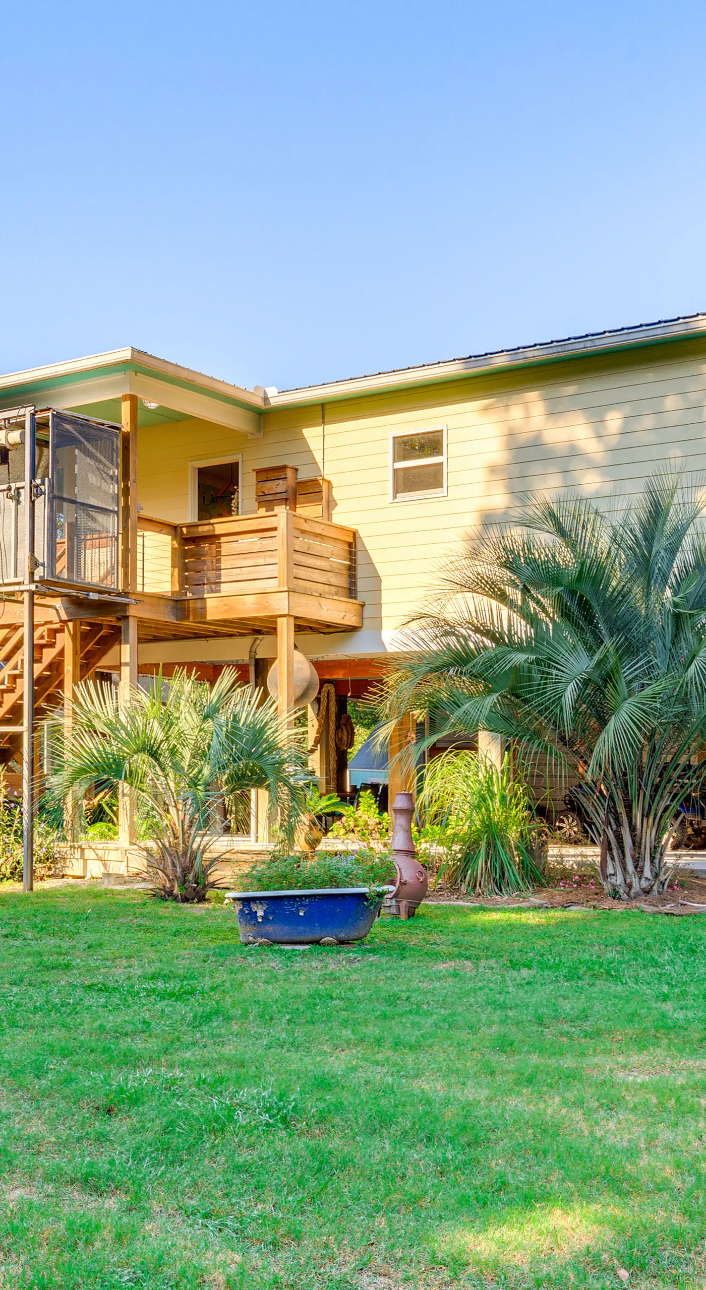 Waterfront Gulf Coast Home w/ Outdoor Oasis!