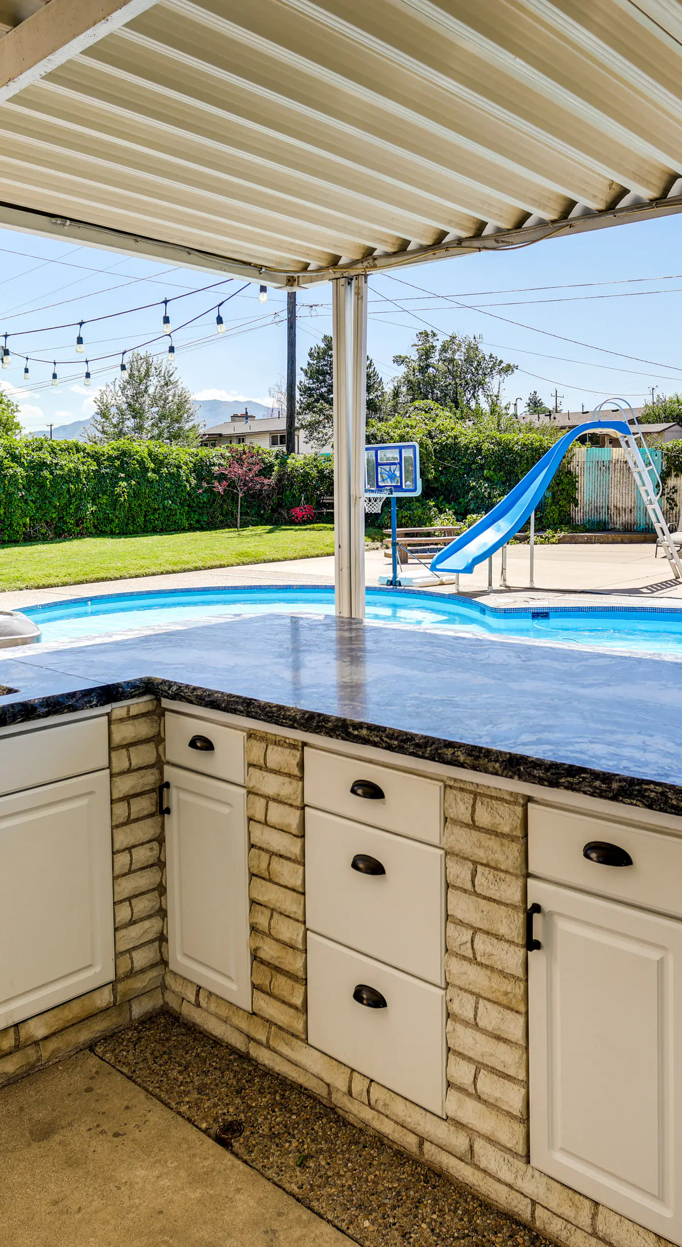 Pool & Hot Tub Access: Luxury Roy Oasis!