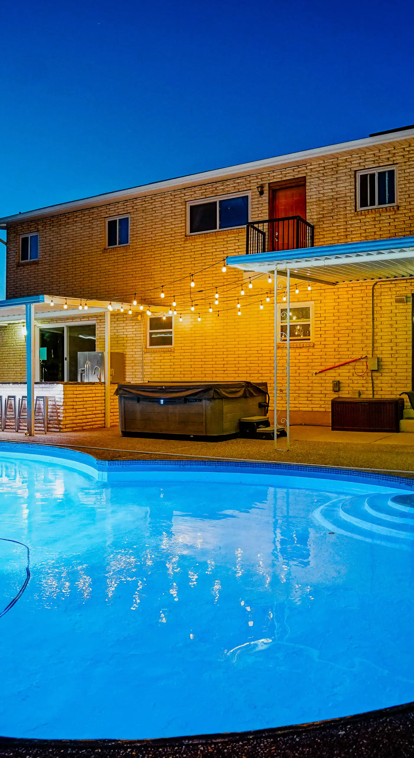 Pool & Hot Tub Access: Luxury Roy Oasis!