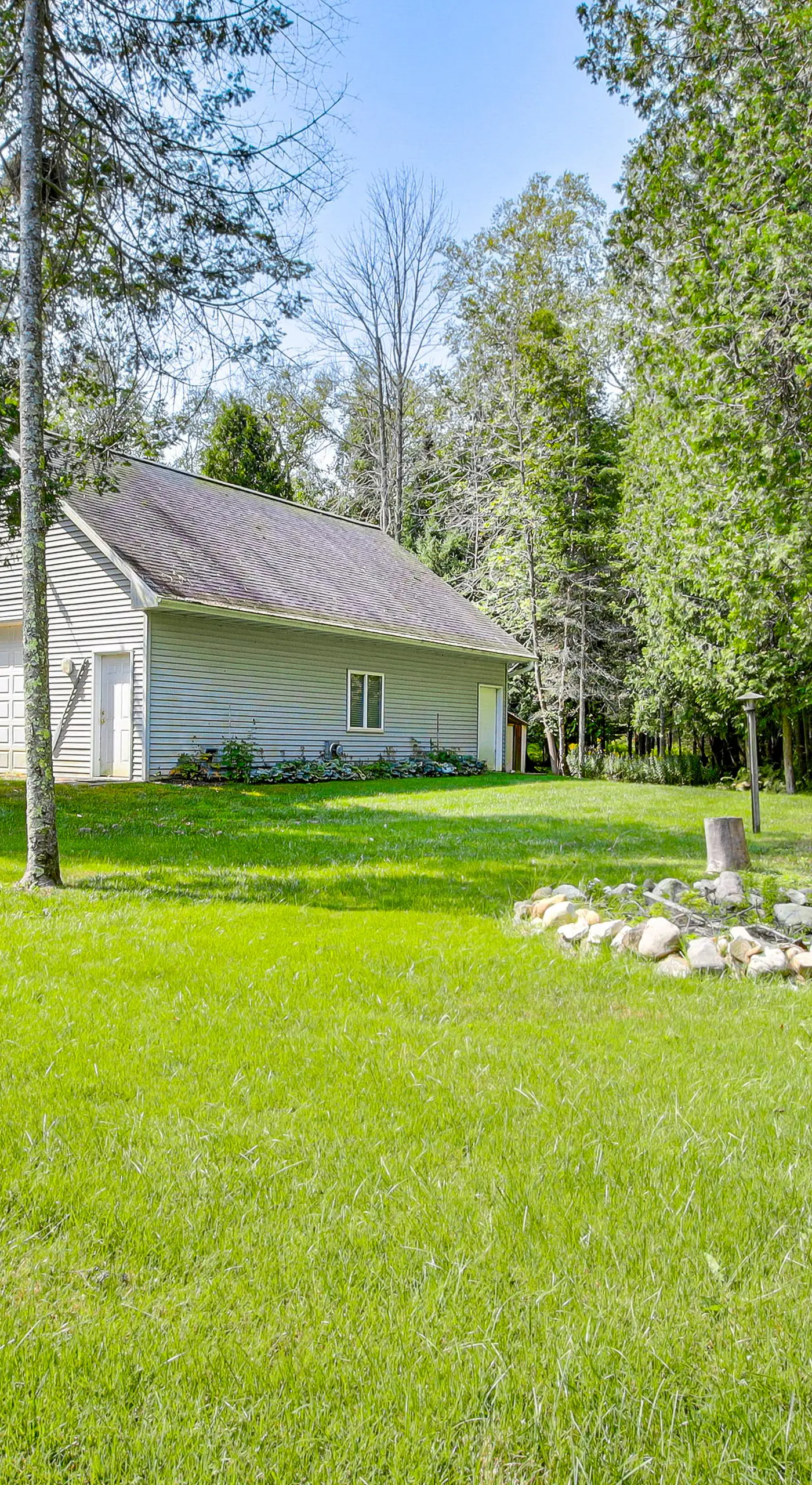 Beach Access on Lake Michigan: Sturgeon Bay Home