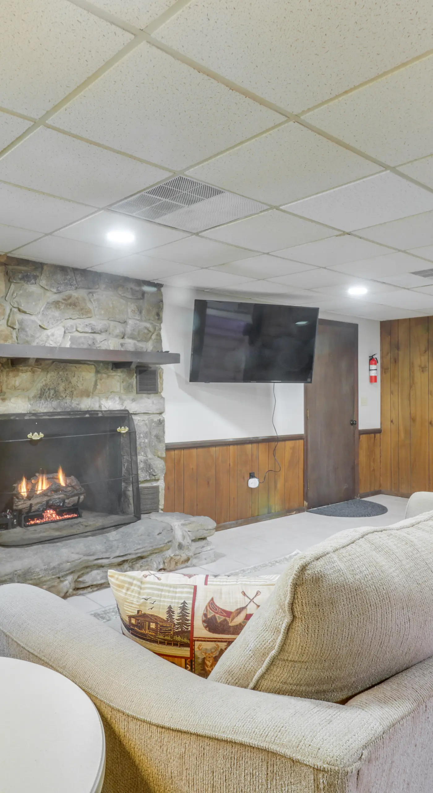 McGaheysville Vacation Rental: Yard & Fire Pit!