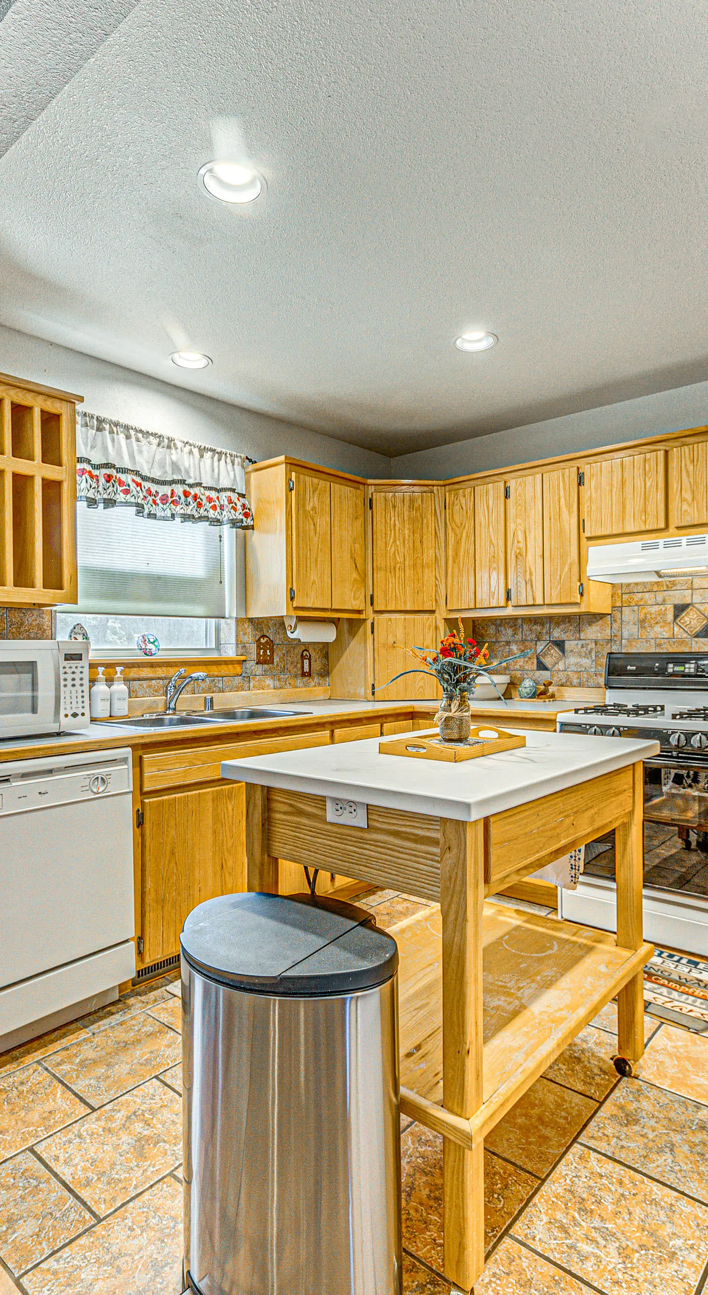 2 Mi to Dtwn: Cloudcroft Home w/ Furnished Deck