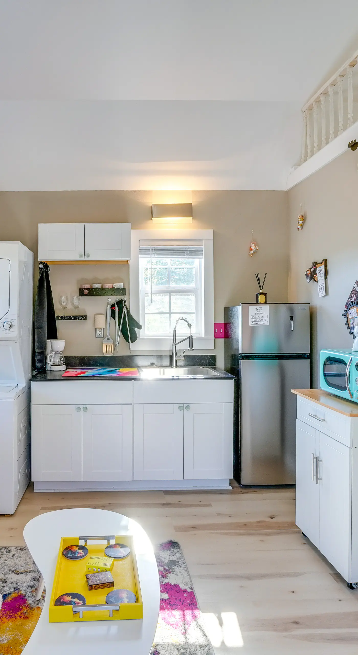 'Galactikitty' - Quirky Cabin Near Lake Brownwood!