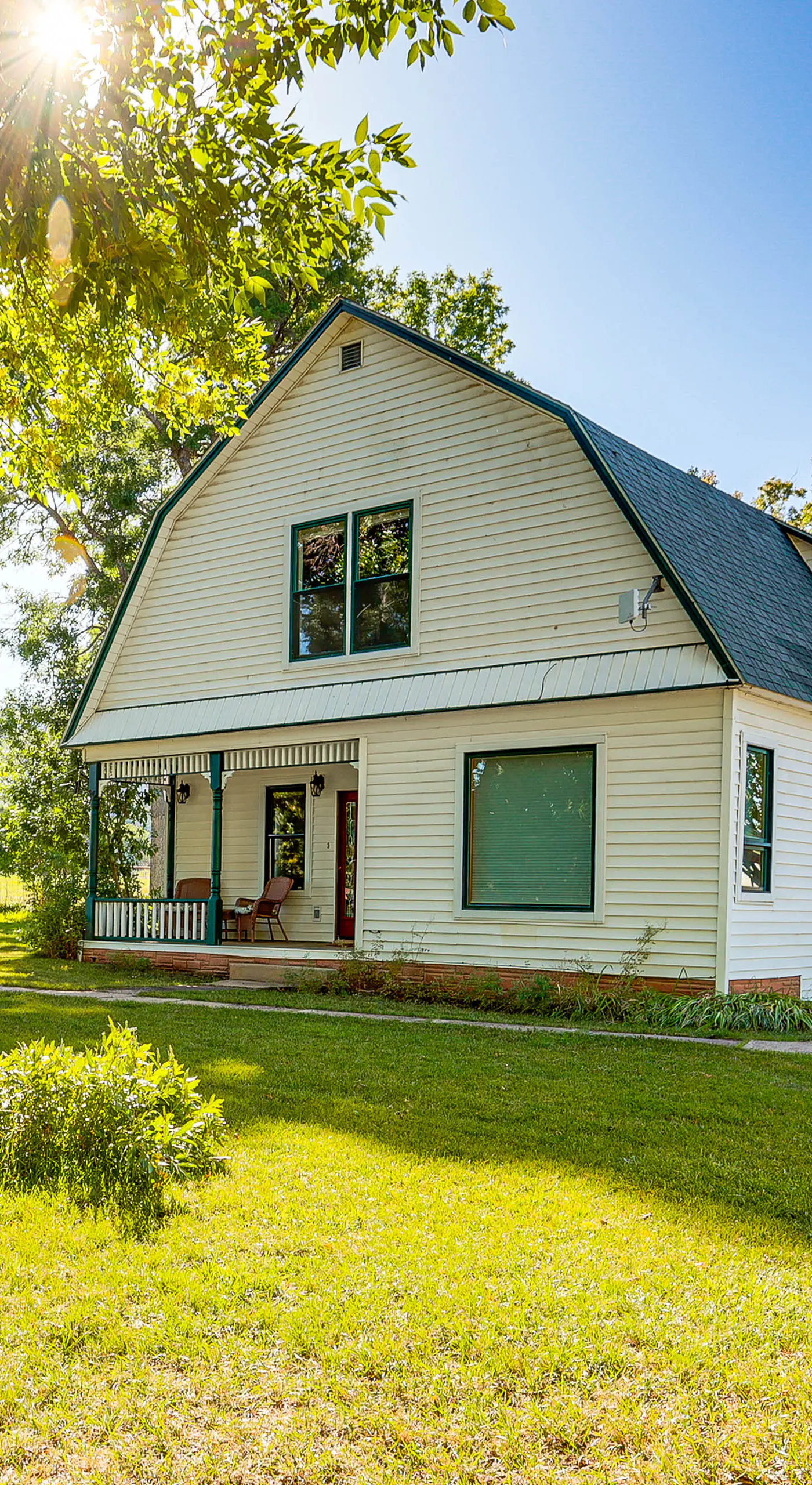 Patio & Mountain Views: Farmhouse in Mancos!
