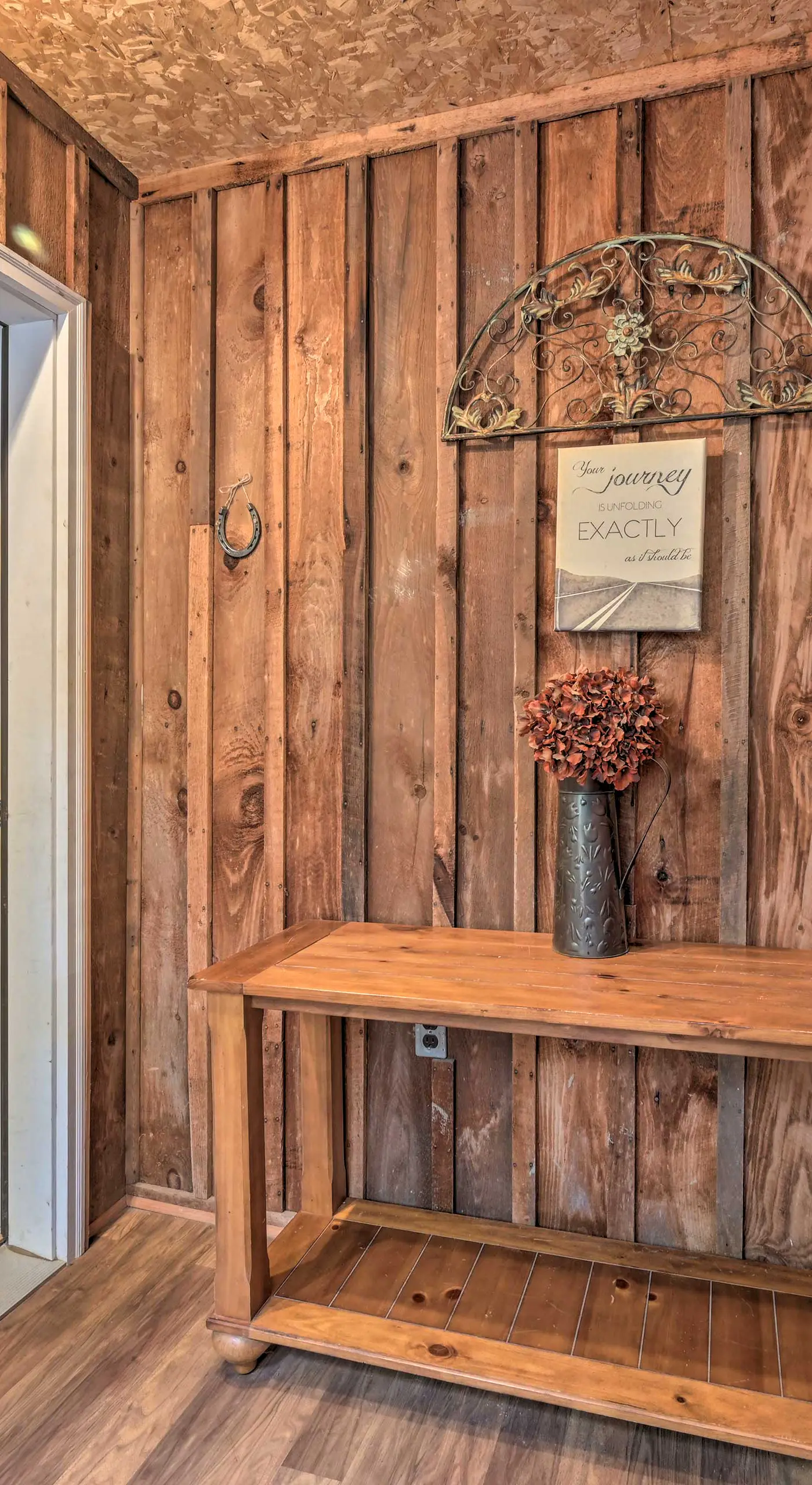 1 Mi to Raystown Lake: 'Clint Eastwood' Cabin