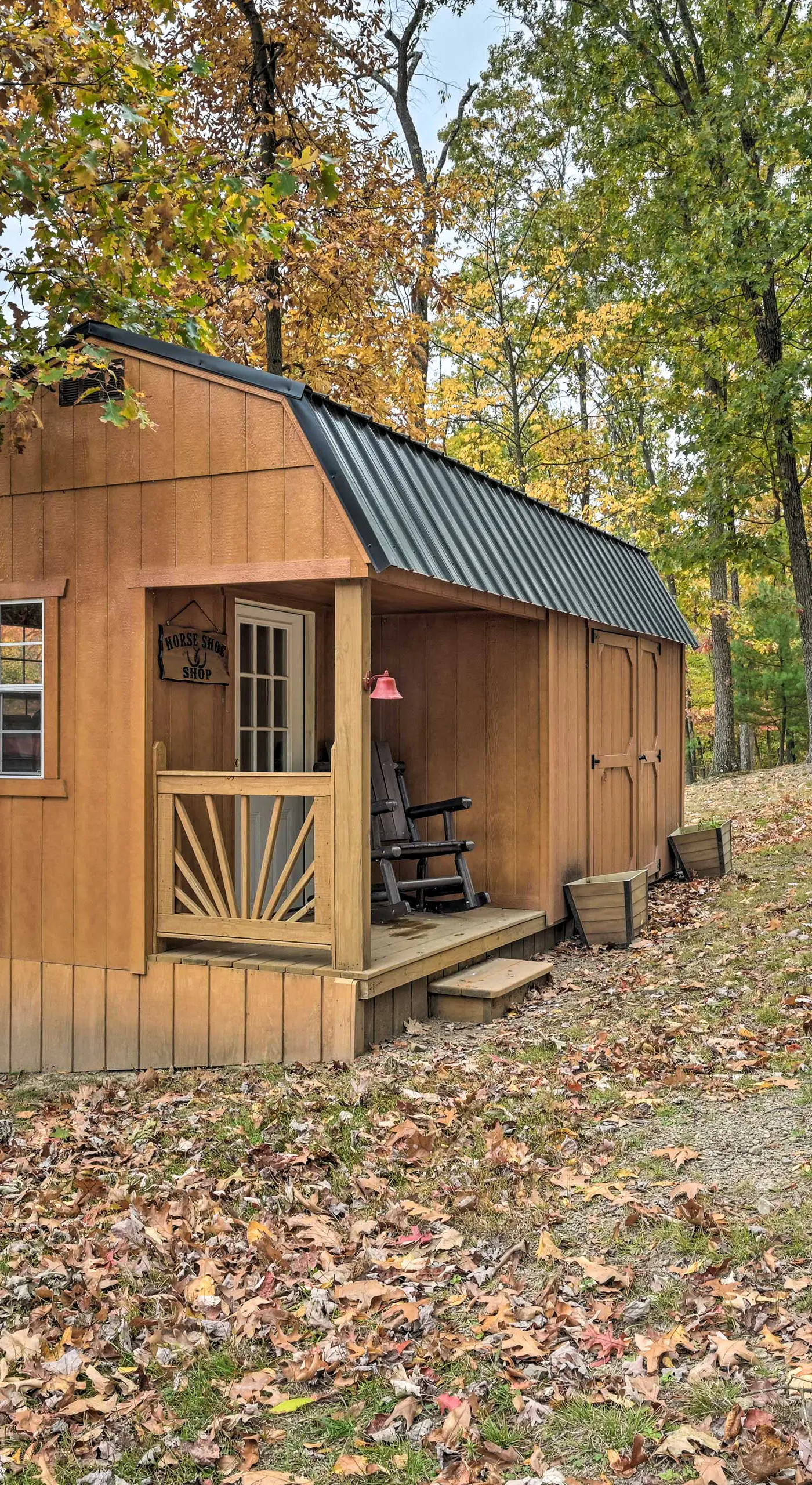 ‘John Wayne' Apartment - Deck, BBQ, Horses On-Site