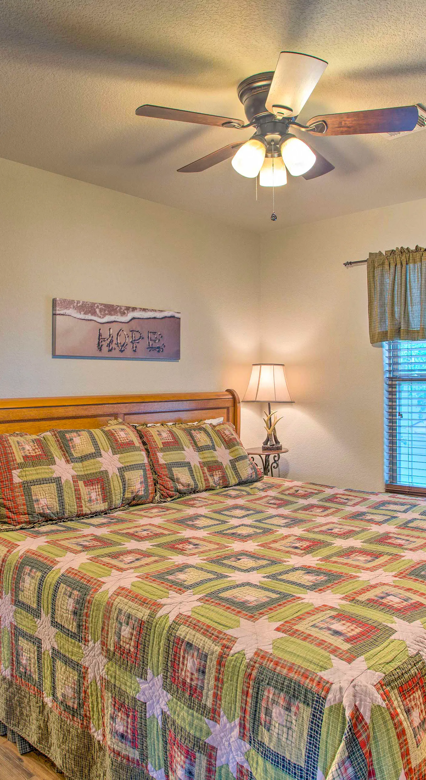 All-Encompassing Family Retreat Near Lake Texoma!