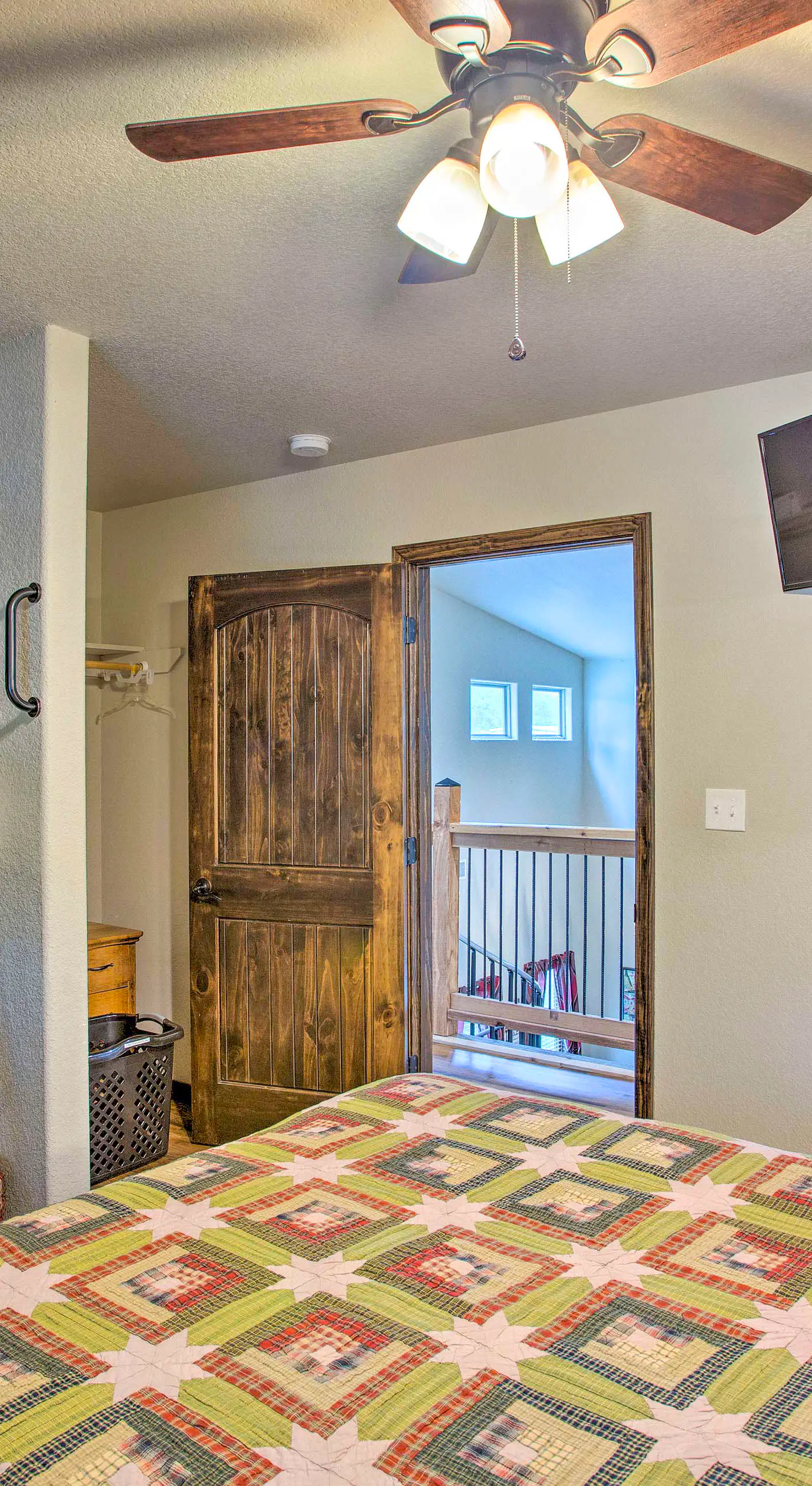 All-Encompassing Family Retreat Near Lake Texoma!