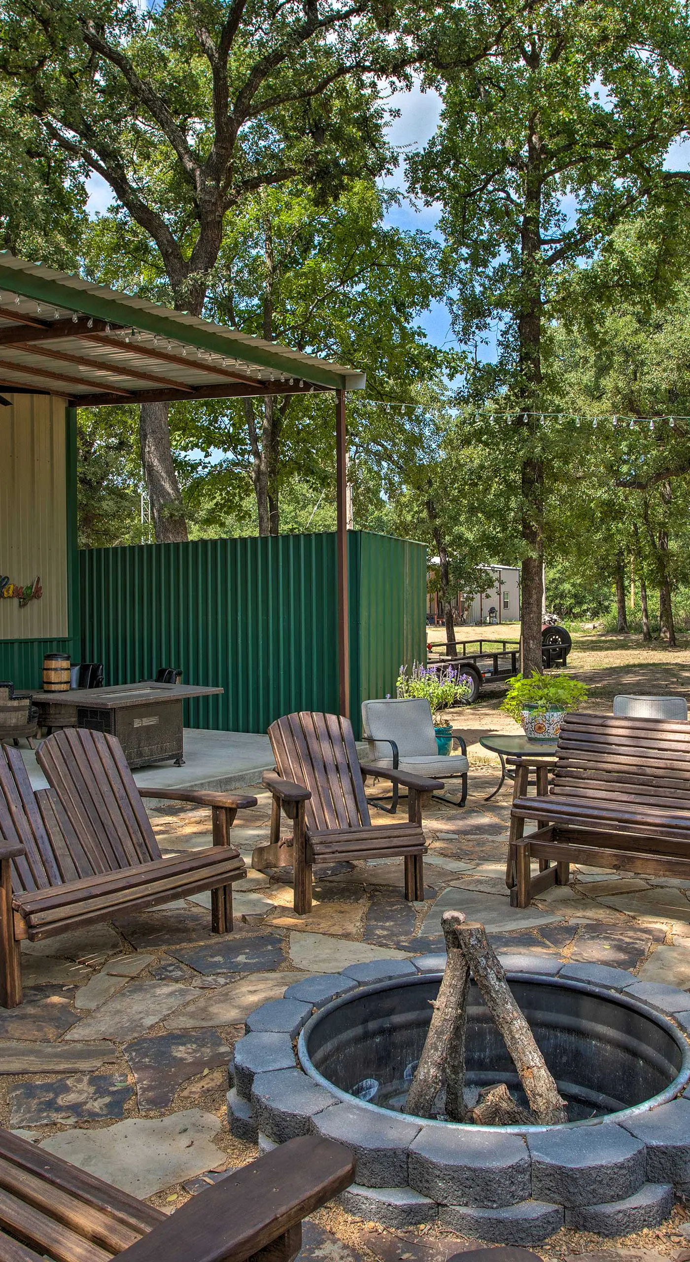All-Encompassing Family Retreat Near Lake Texoma!