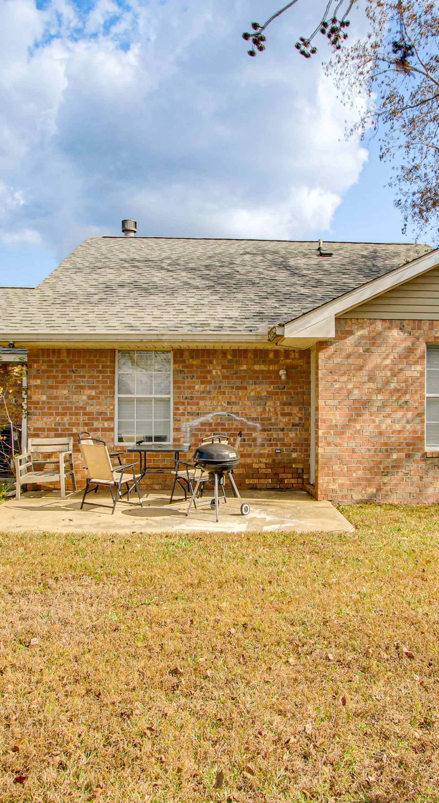 Explore Gulfport Beaches: Family Home w/ Yard