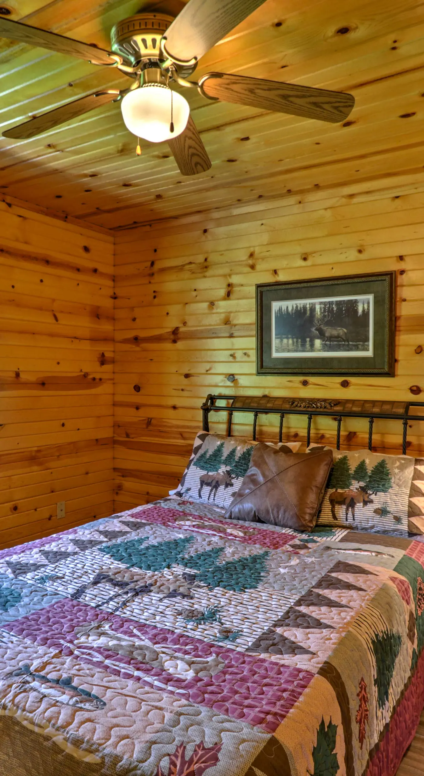 Dream Valley Mountain View Cabin w/ Covered Porch!