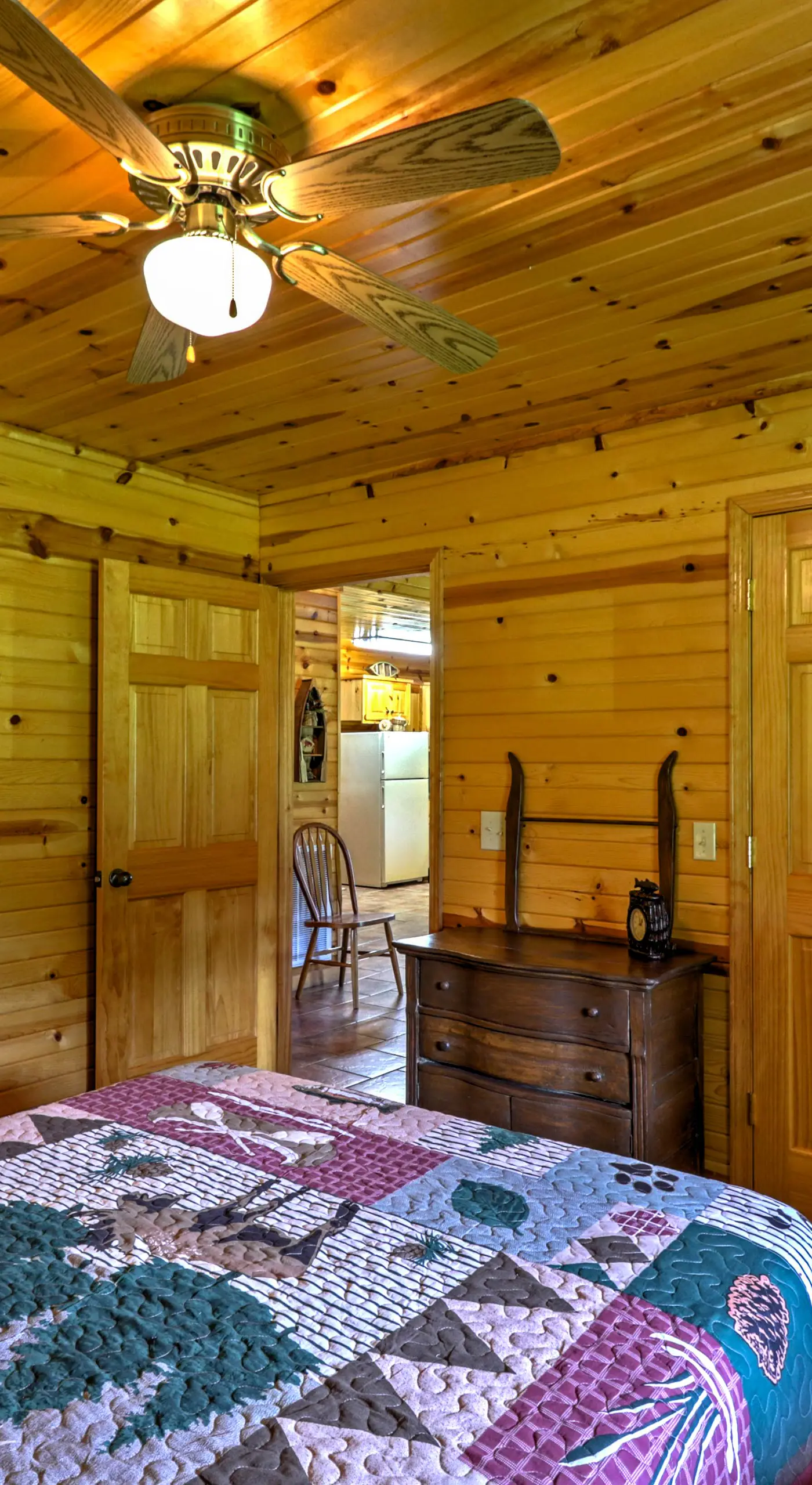 Dream Valley Mountain View Cabin w/ Covered Porch!