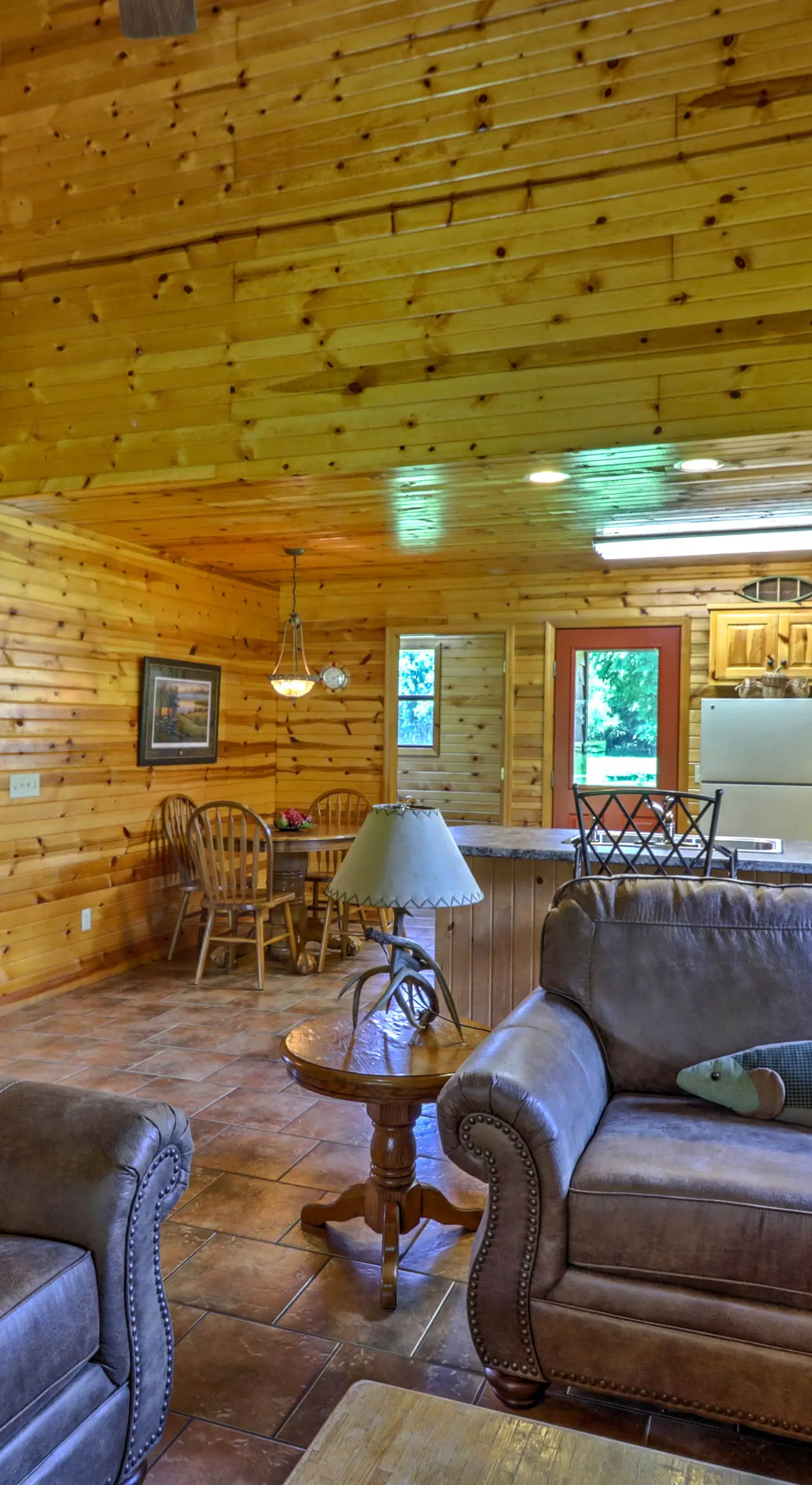 Dream Valley Mountain View Cabin w/ Covered Porch!