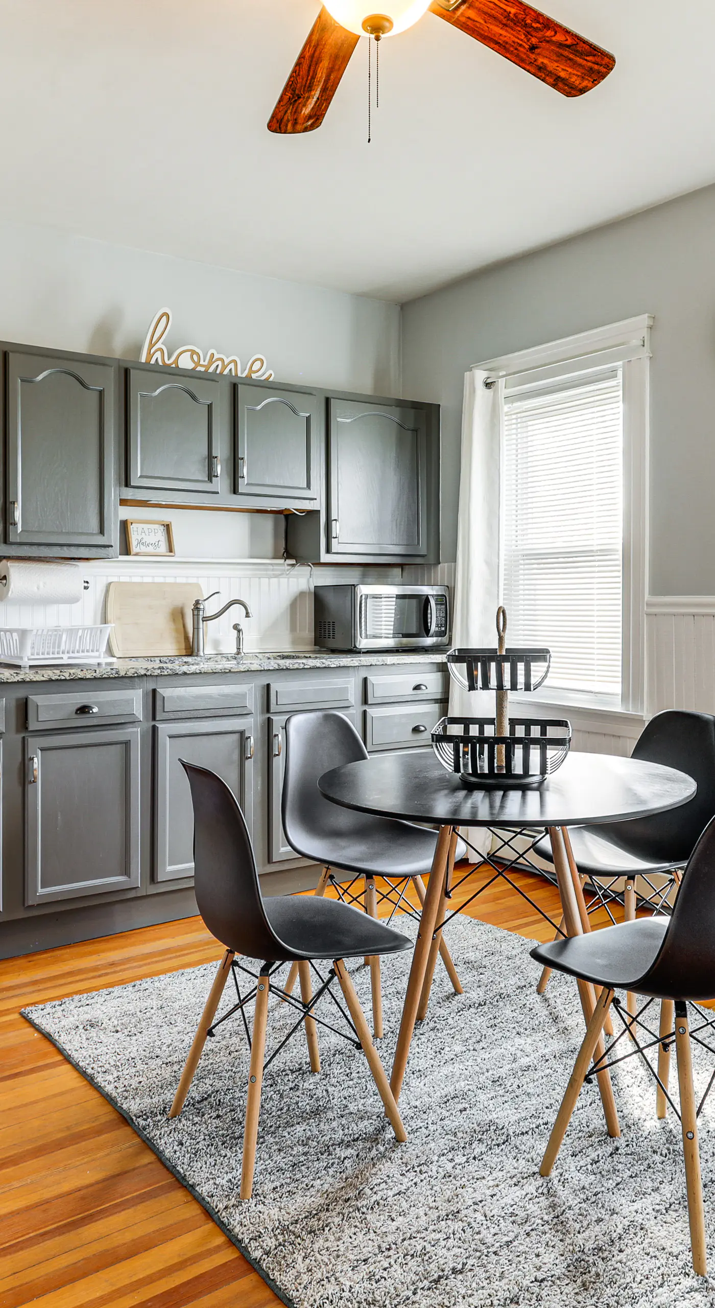 5 Mi to Brown U: Pet-Friendly Apt, Walk to Dining!