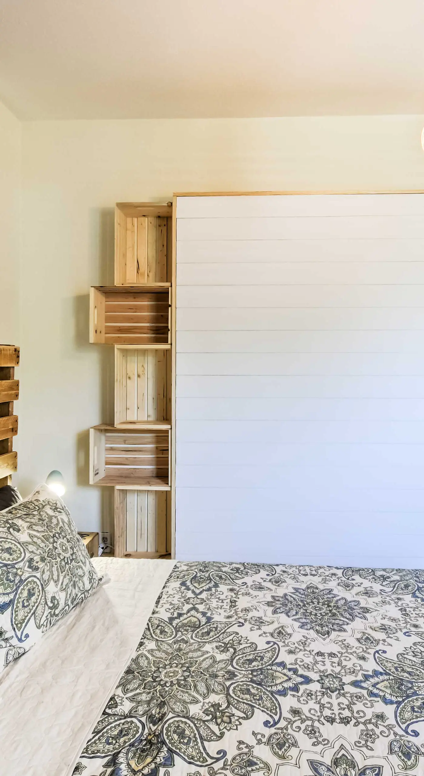 Walk to Dtwn Shops & Eats: Sturgeon Bay Retreat
