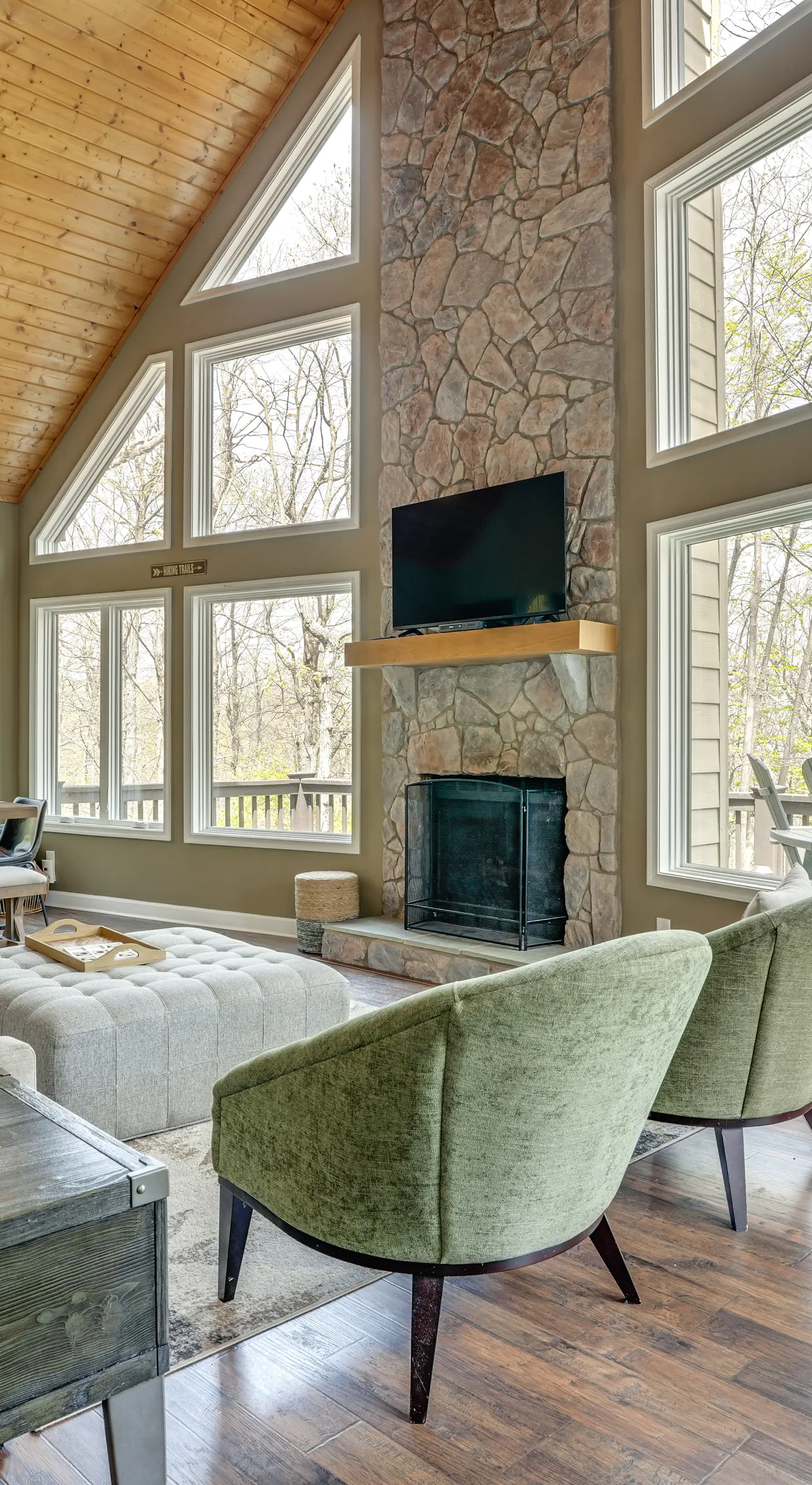 Stunning Wintergreen Resort Home: Ski & Golf!