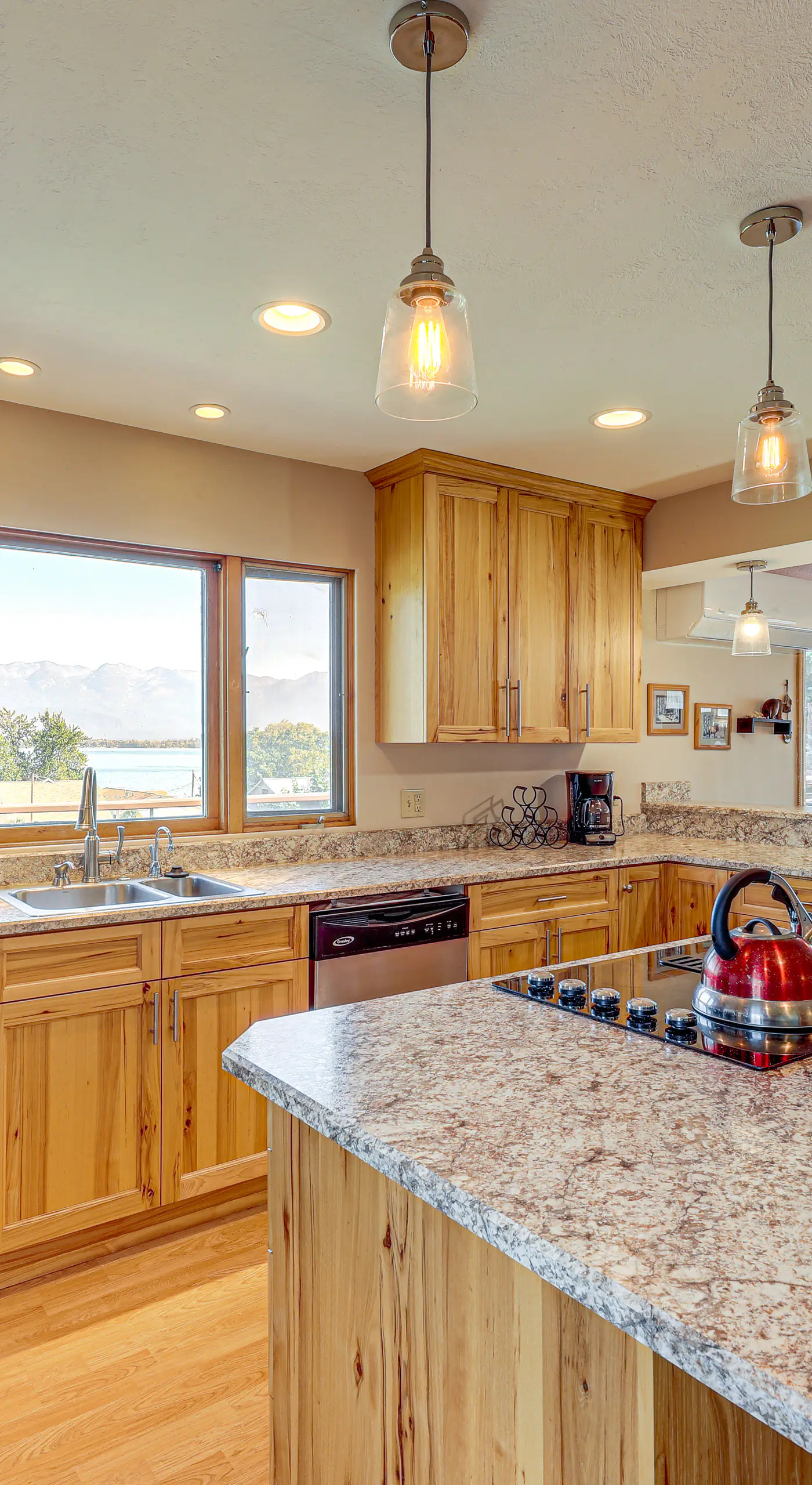 Hot Tub, Views & Private Dock: Polson Haven!