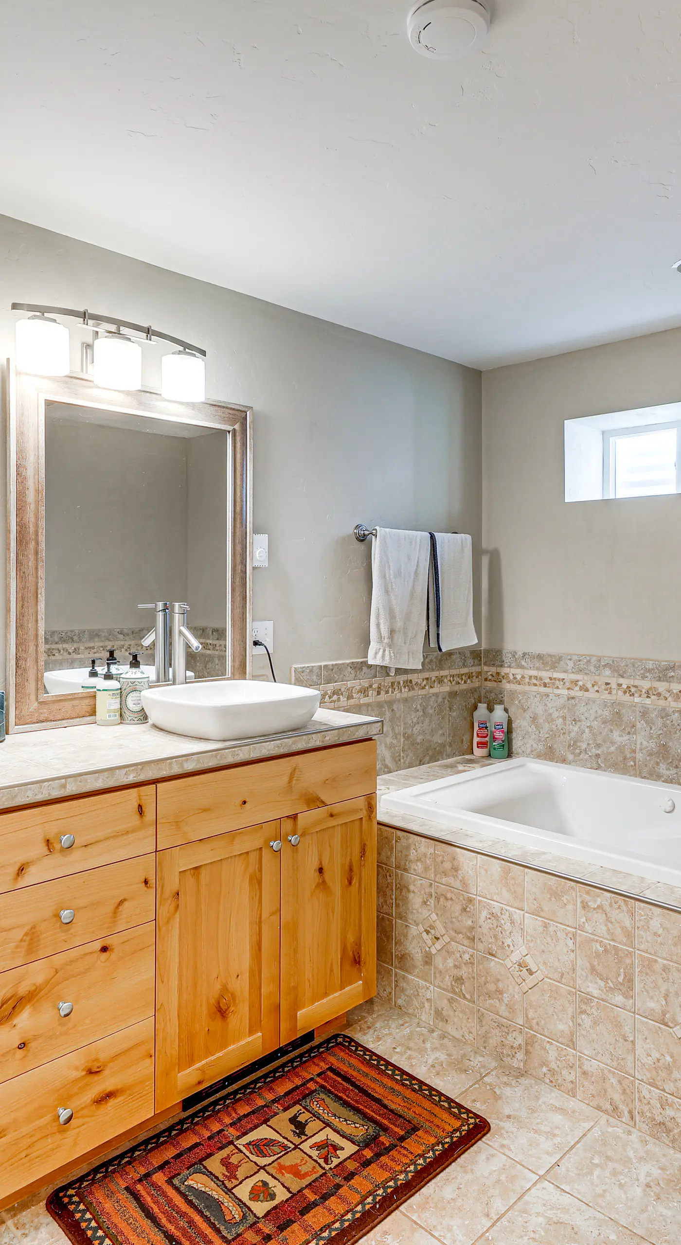 Hot Tub, Views & Private Dock: Polson Haven!