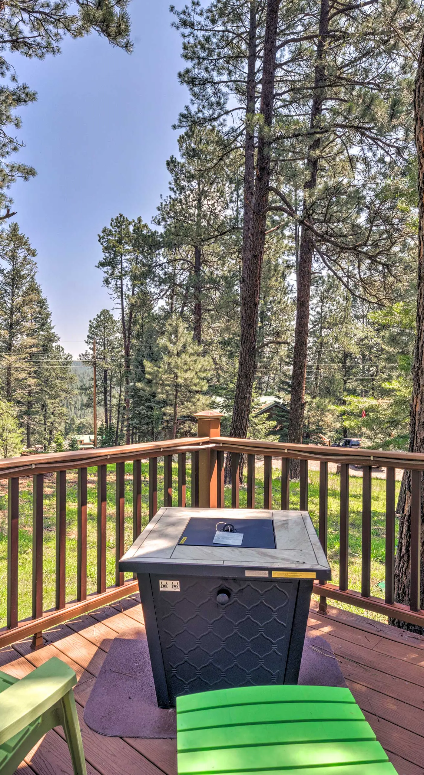 'Casa Verde' Cabin w/ Fire Pit: 4 Mi to Ski