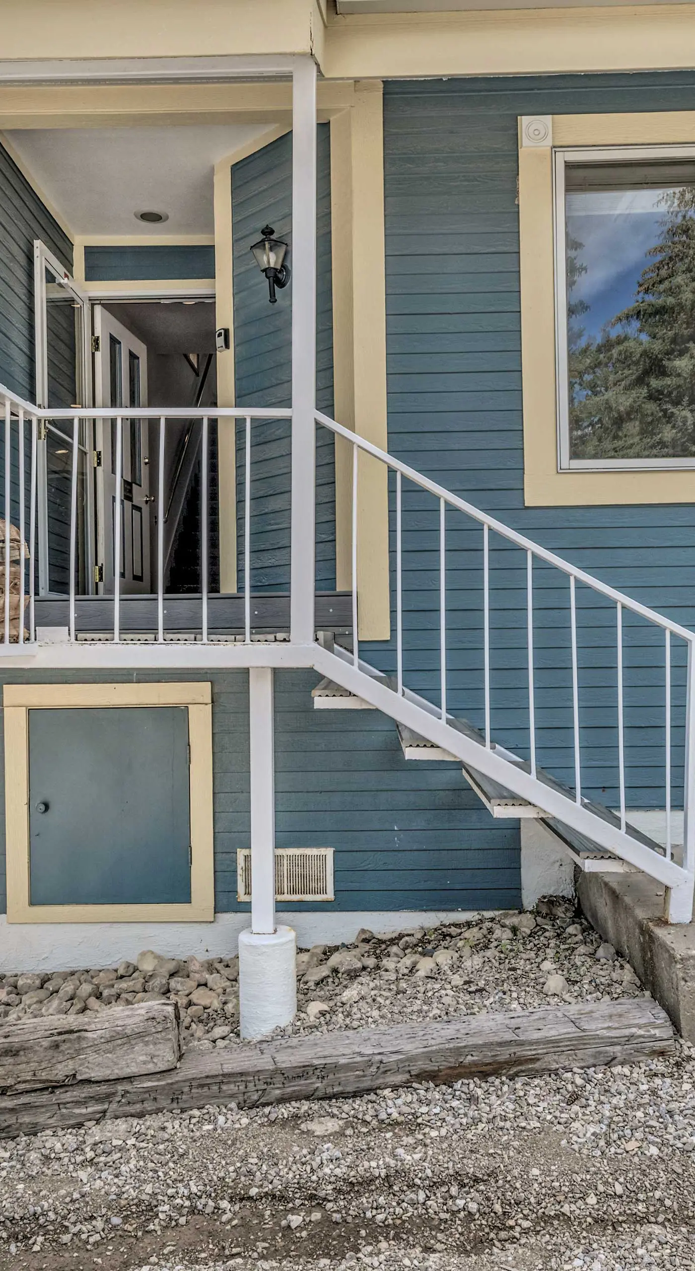 Cozy Cloudcroft Townhome ~ 1 Mi to Burro Ave!