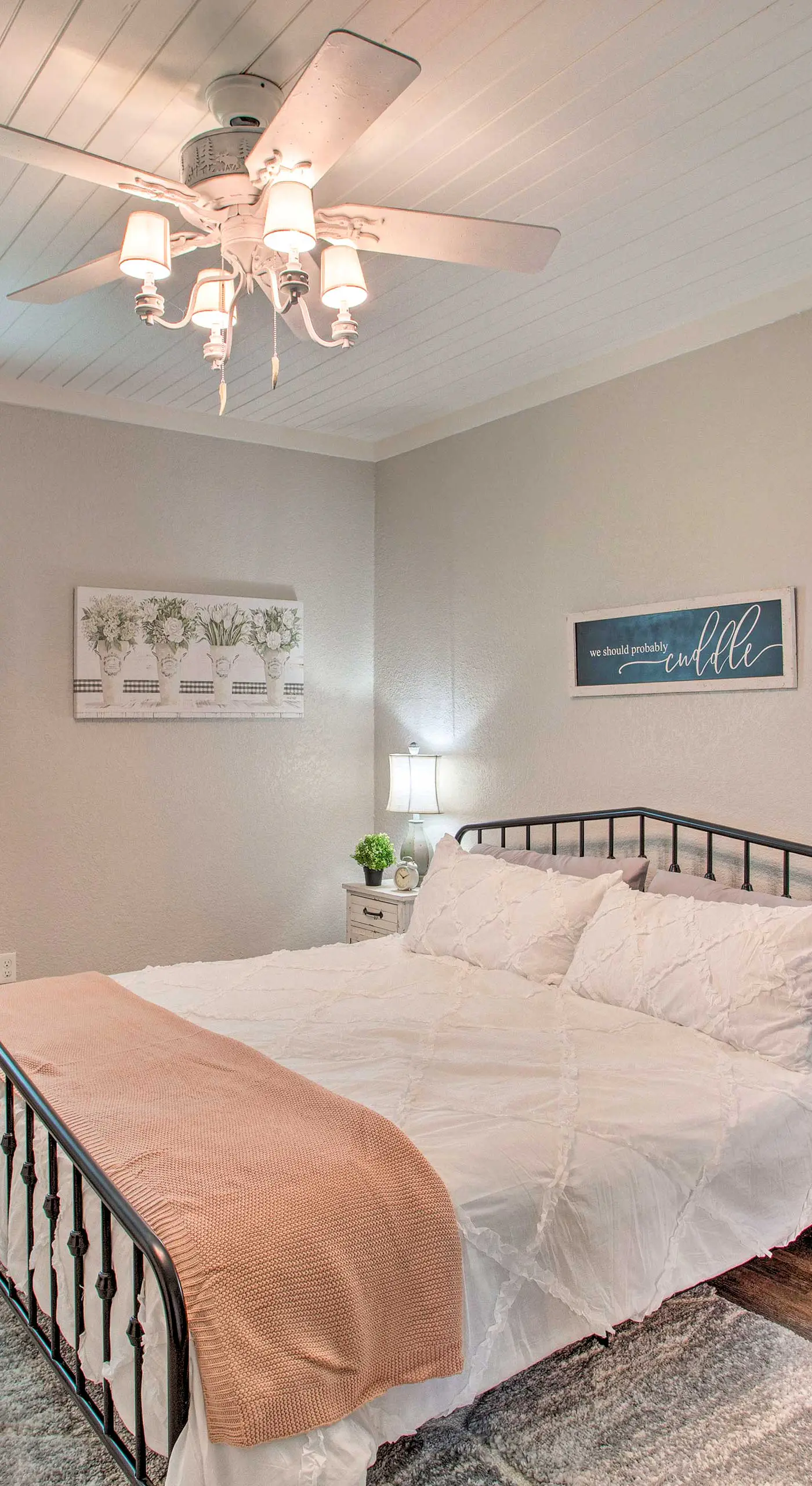 'The Copper Roost': Lake Texoma Escape w/ Hot Tub