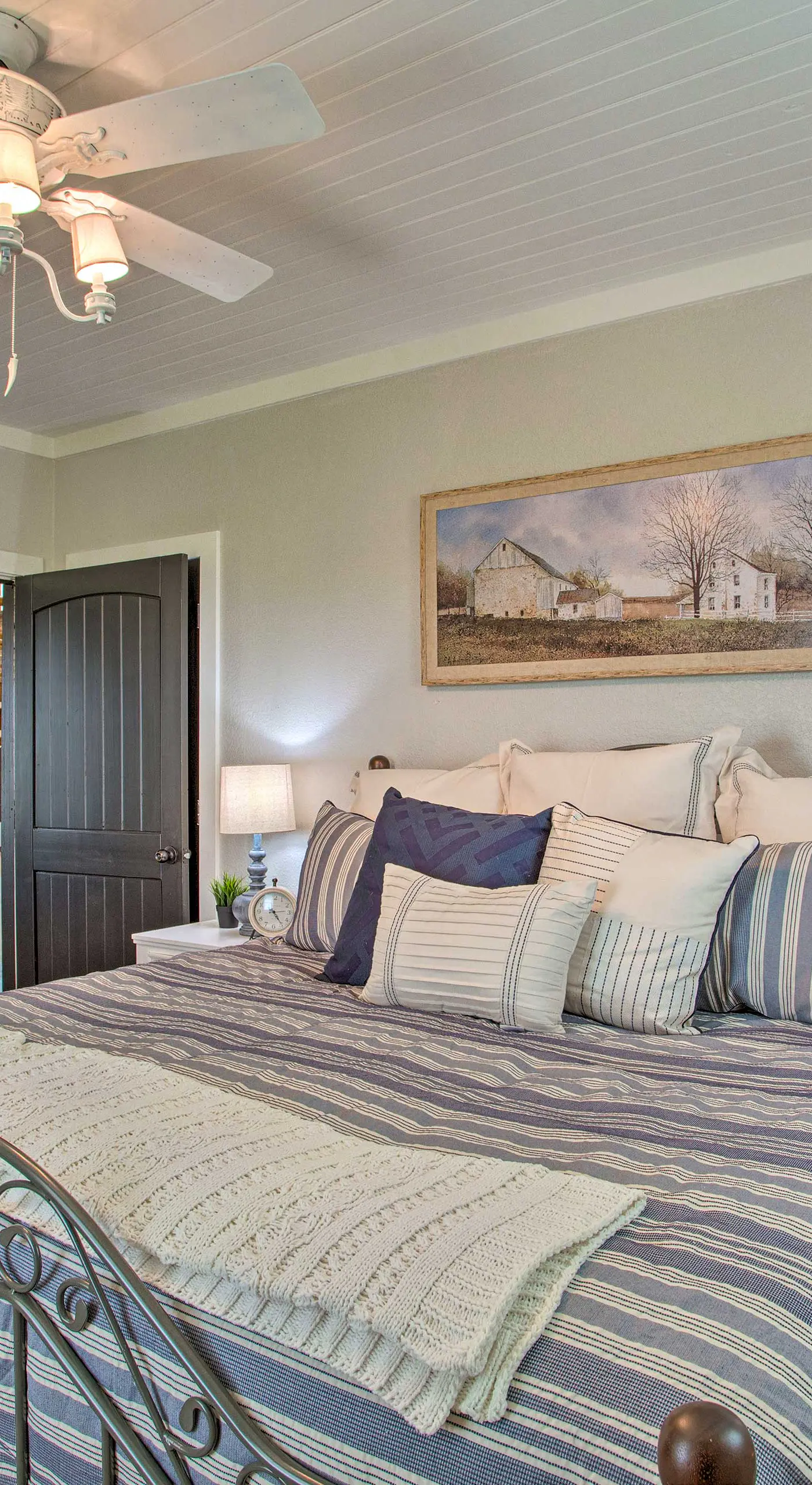 'The Copper Roost': Lake Texoma Escape w/ Hot Tub