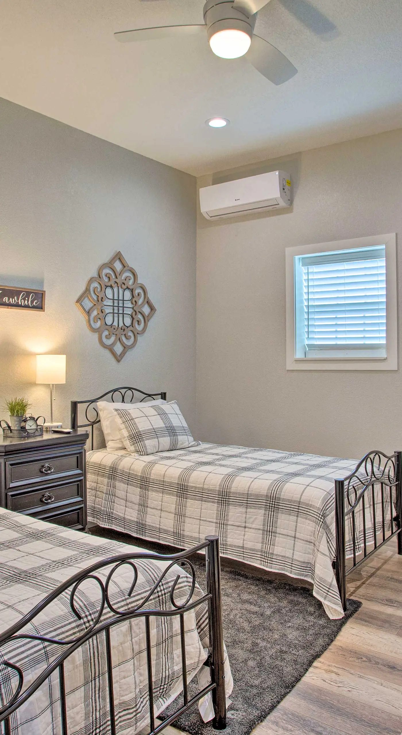 'The Copper Roost': Lake Texoma Escape w/ Hot Tub
