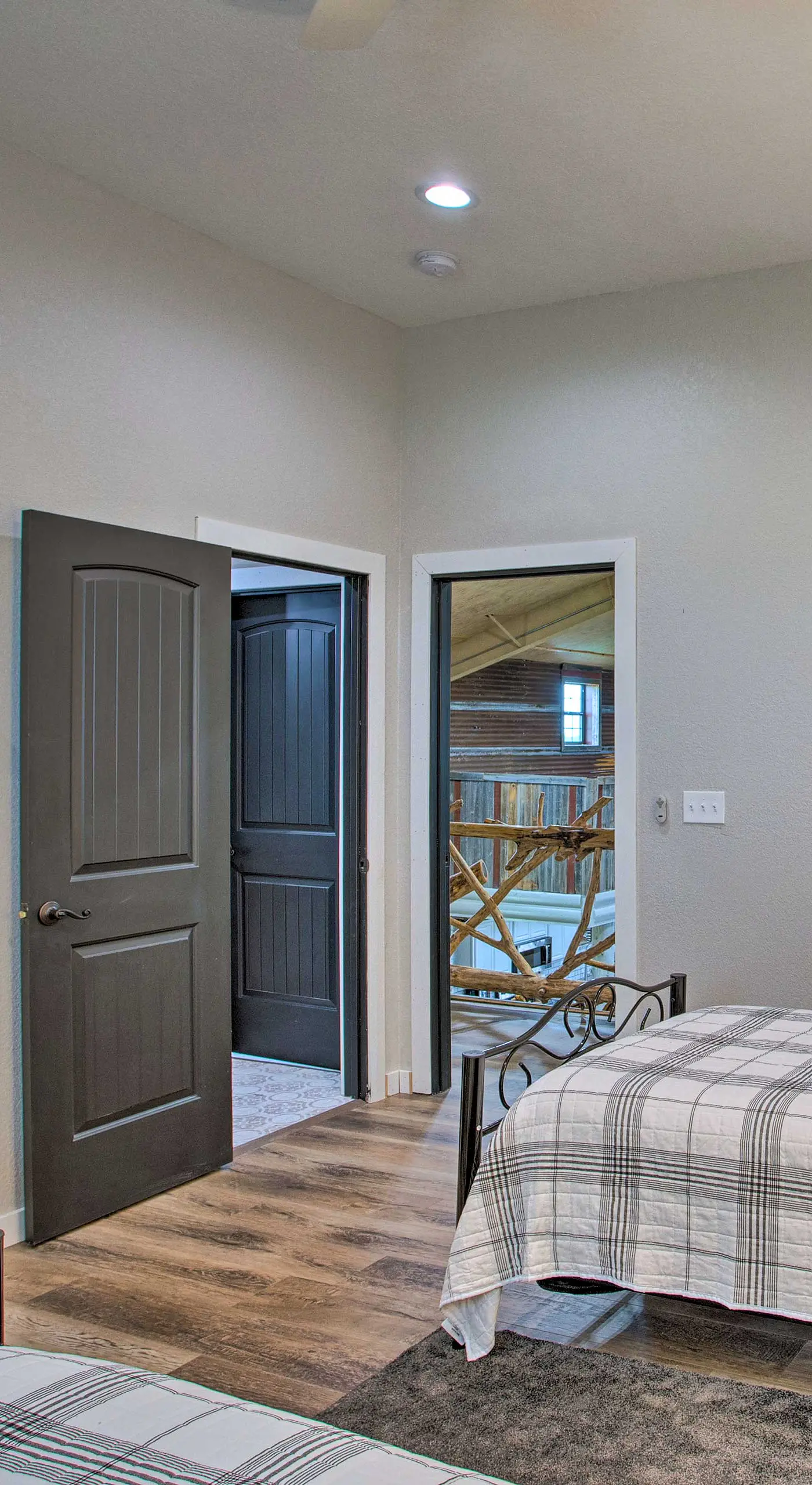 'The Copper Roost': Lake Texoma Escape w/ Hot Tub