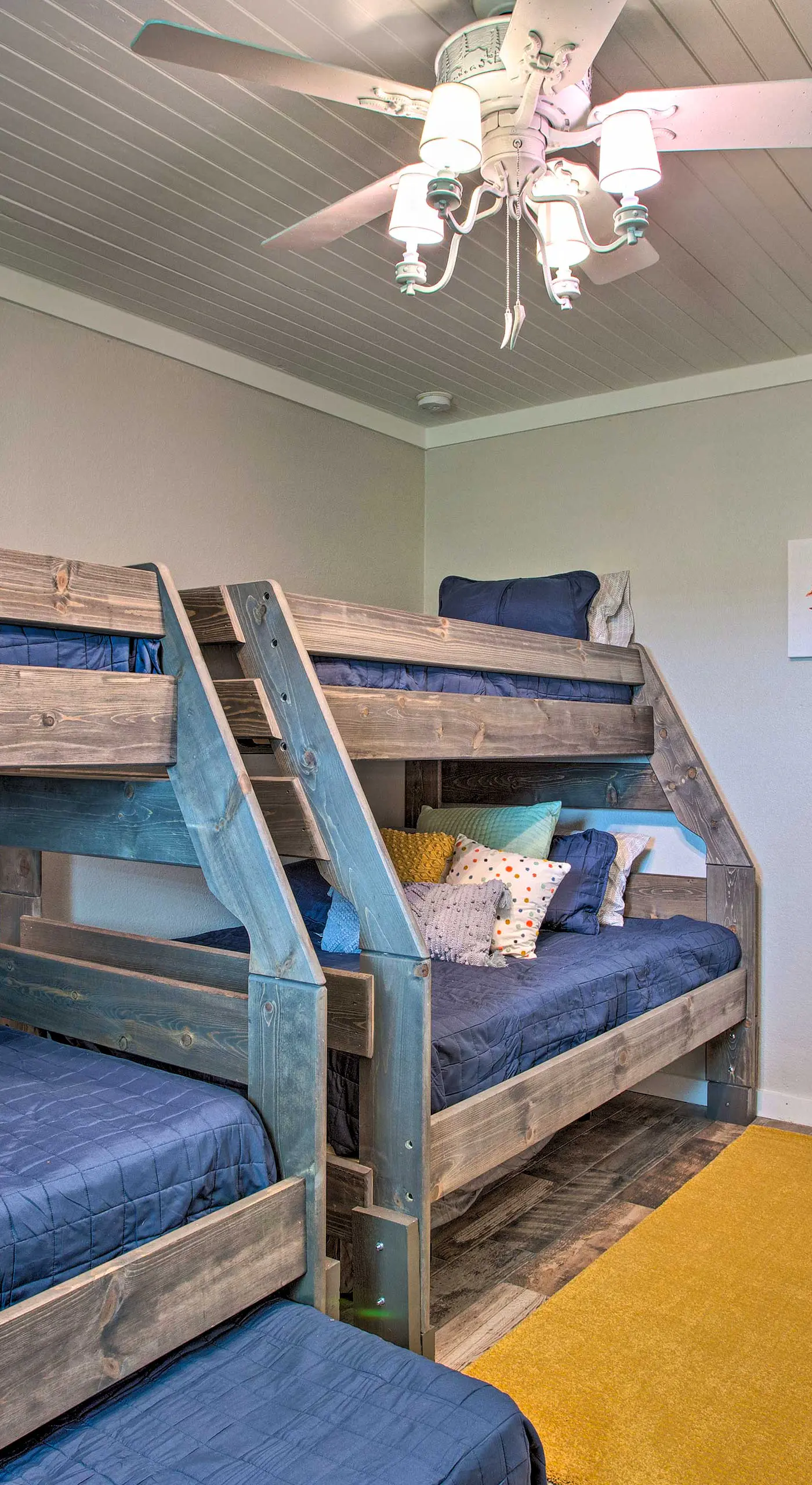 'The Copper Roost': Lake Texoma Escape w/ Hot Tub