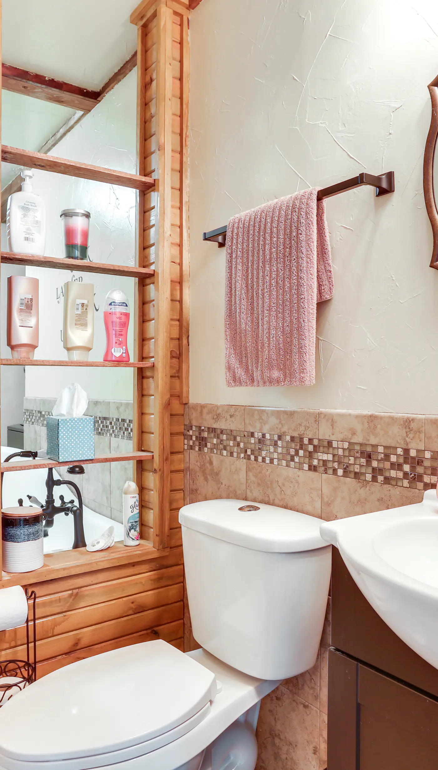 Ranch Getaway with Pool and Horse Stall Access!