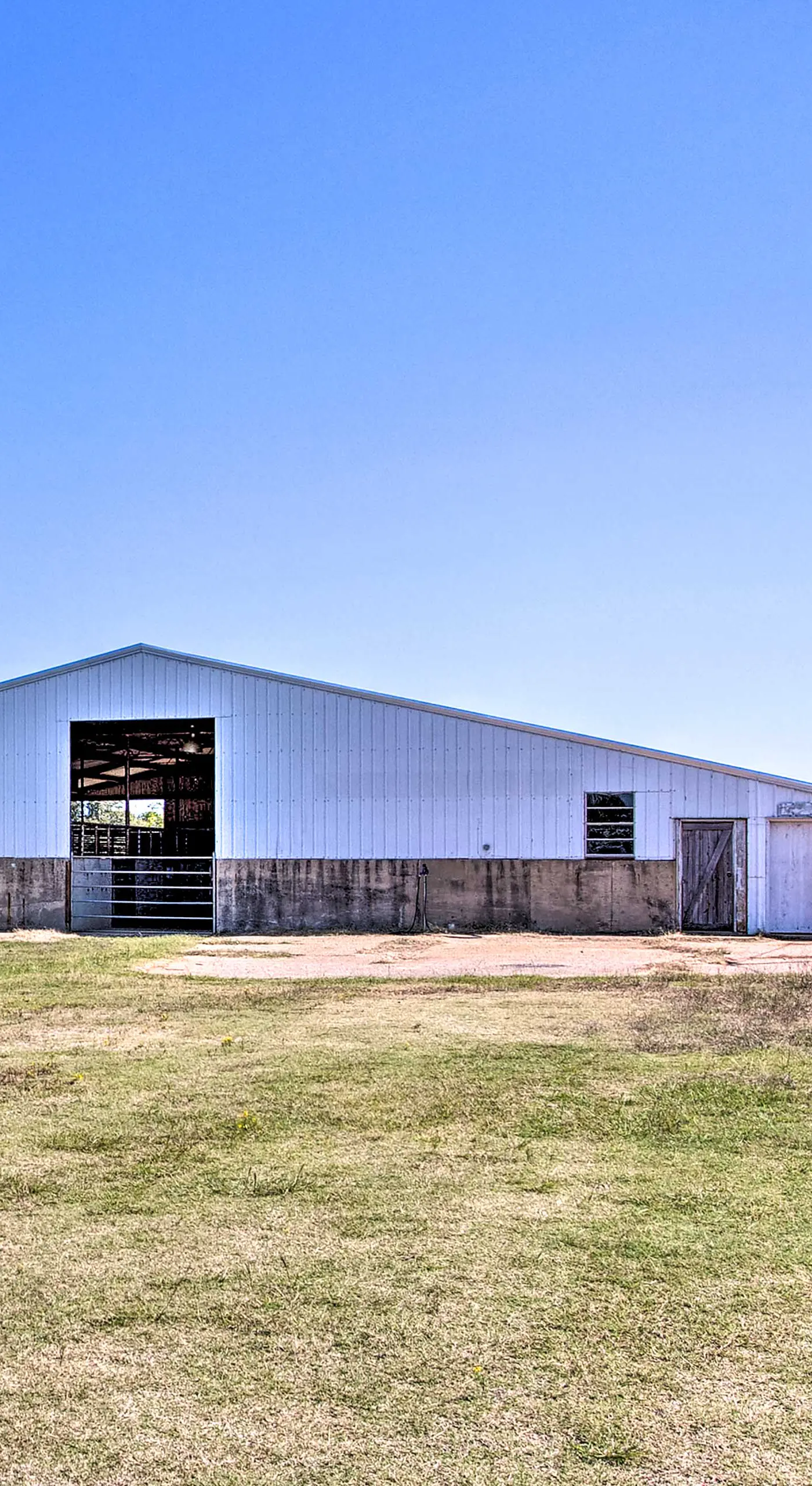 Ranch Getaway with Pool and Horse Stall Access!