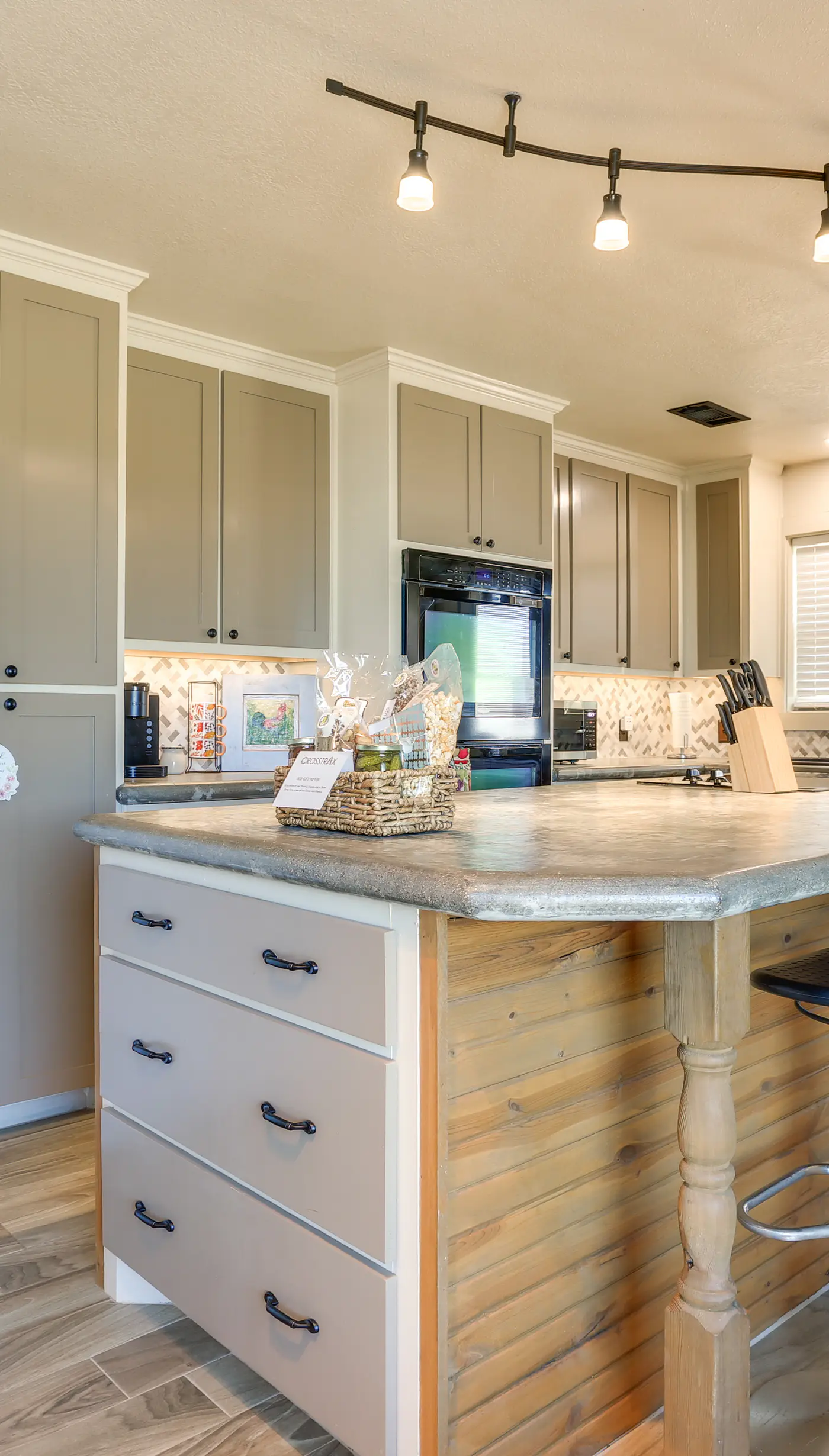 Ranch Getaway with Pool and Horse Stall Access!