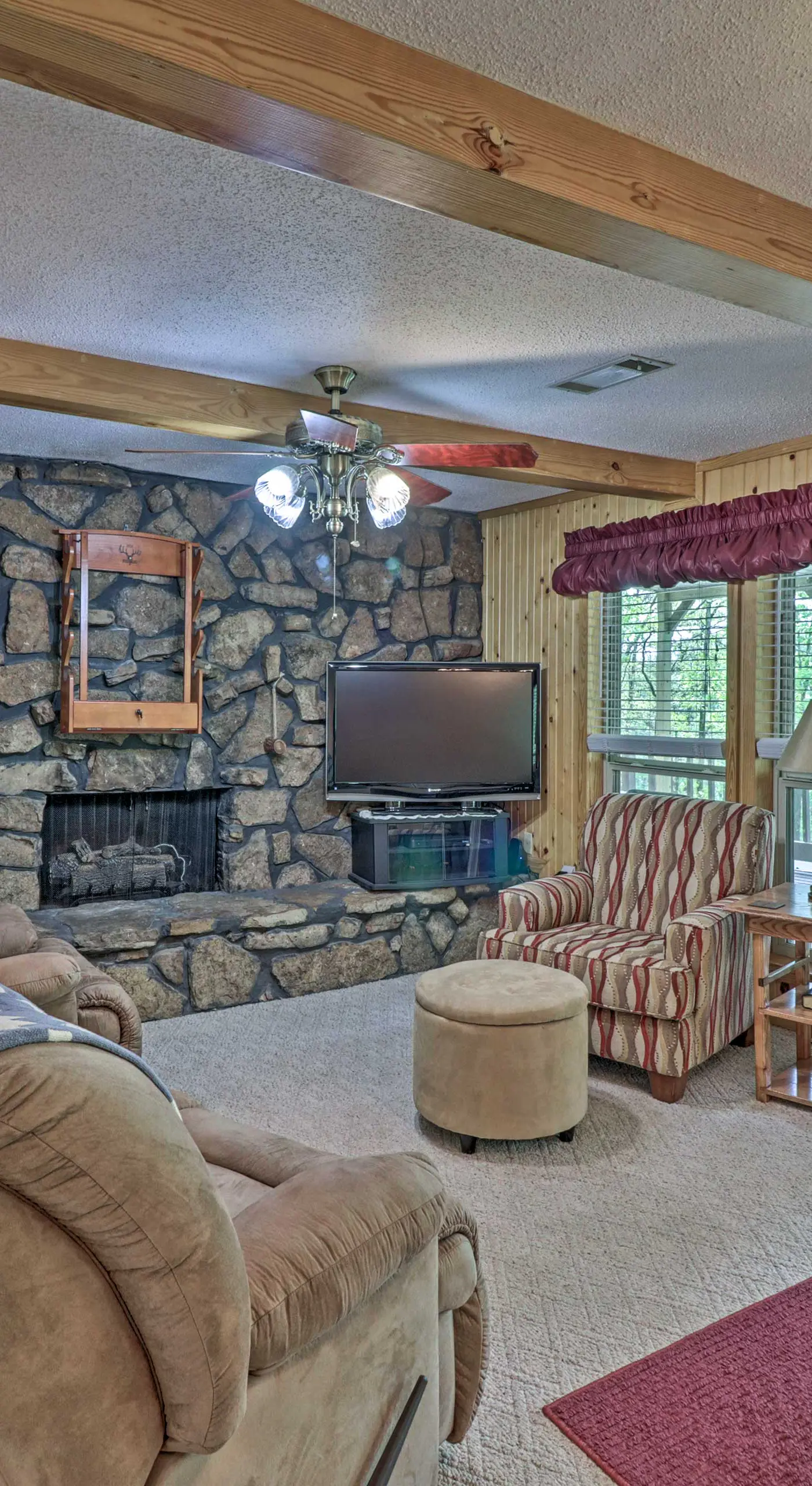 Secluded Edgemont Getaway w/ Huge Outdoor Deck!
