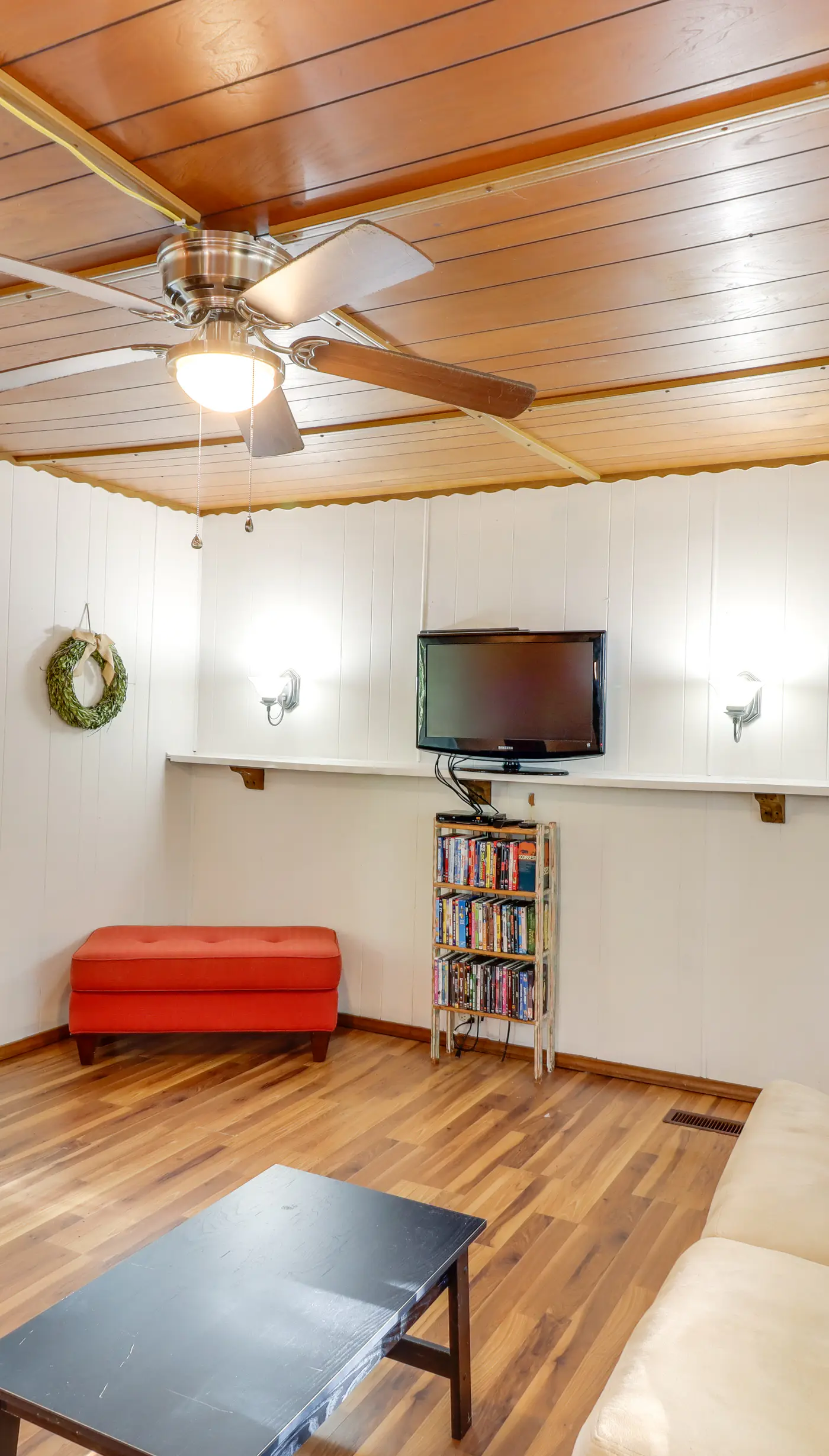 Edgemont Home w/ Deck ~ 9 Mi to Greers Ferry Lake!